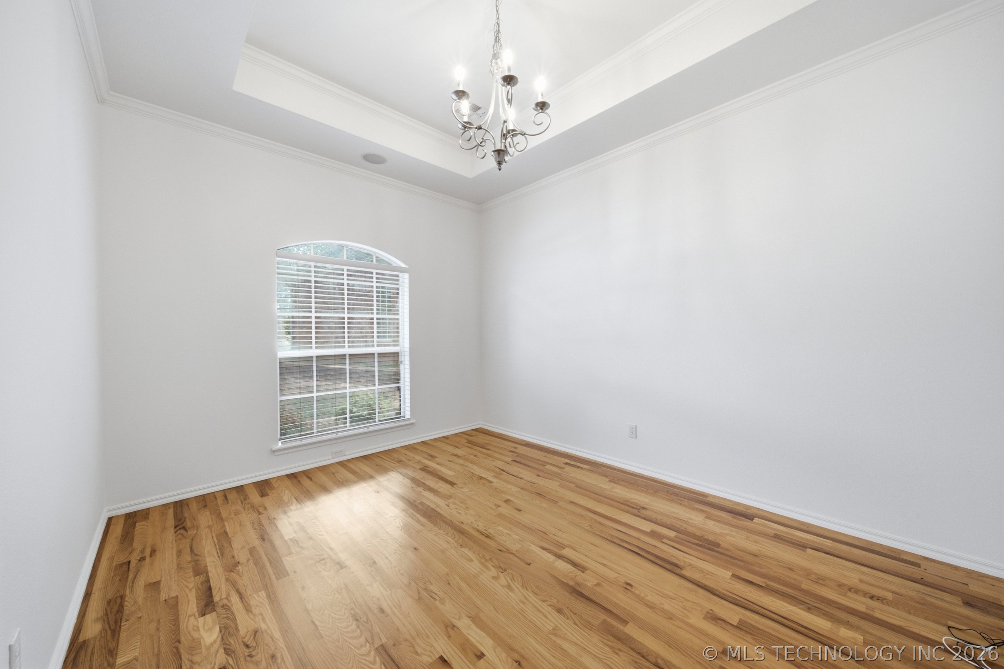 325 E 112th Street S Property Photo 12