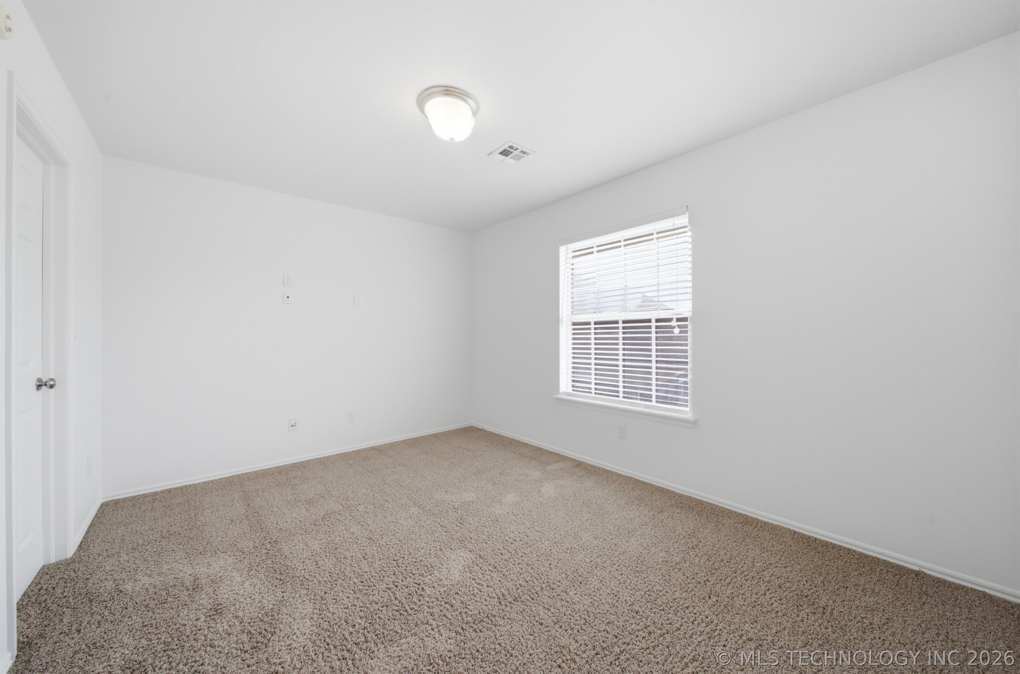 325 E 112th Street S Property Photo 43