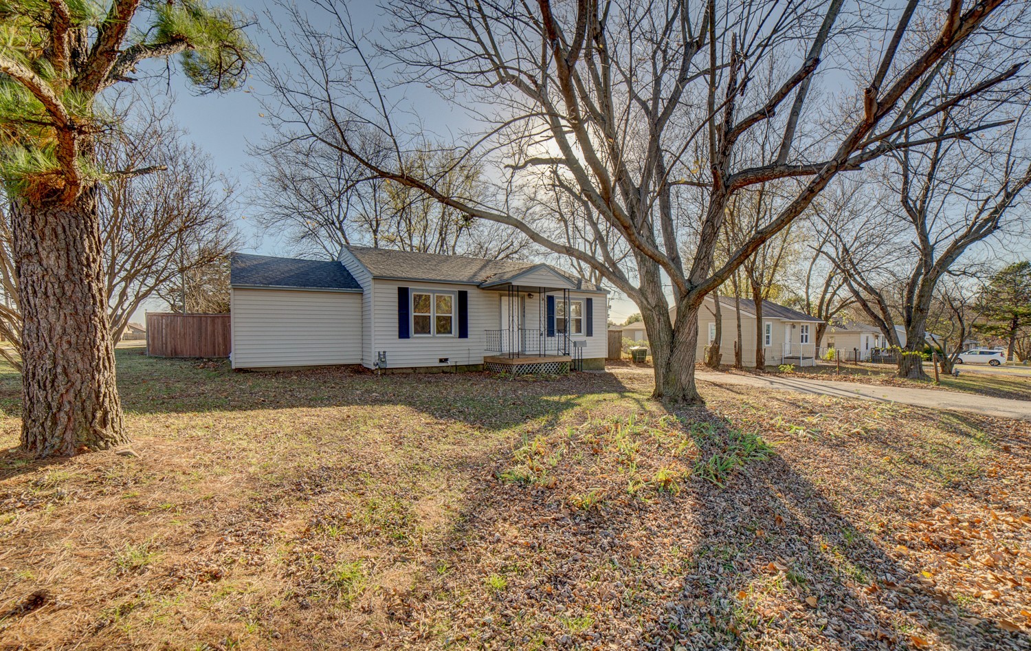 200 W 44th Street Property Photo 1