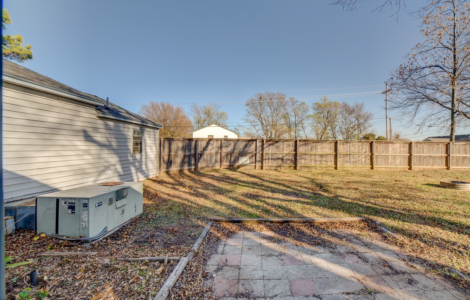 200 W 44th Street Property Photo 17