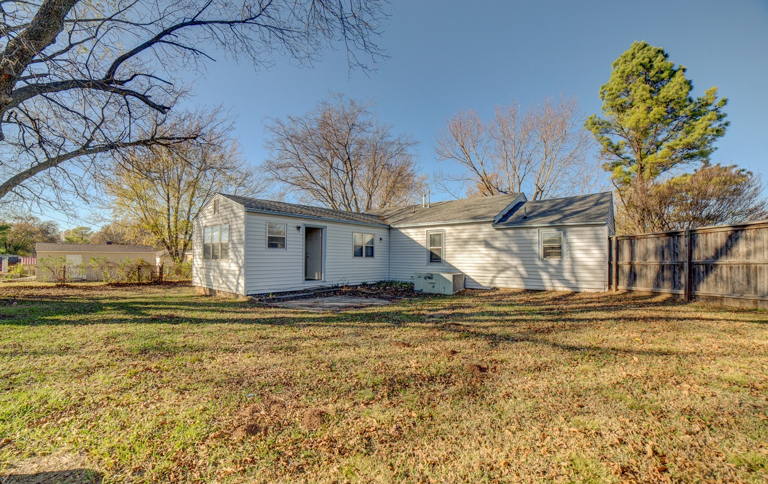 200 W 44th Street Property Photo 19