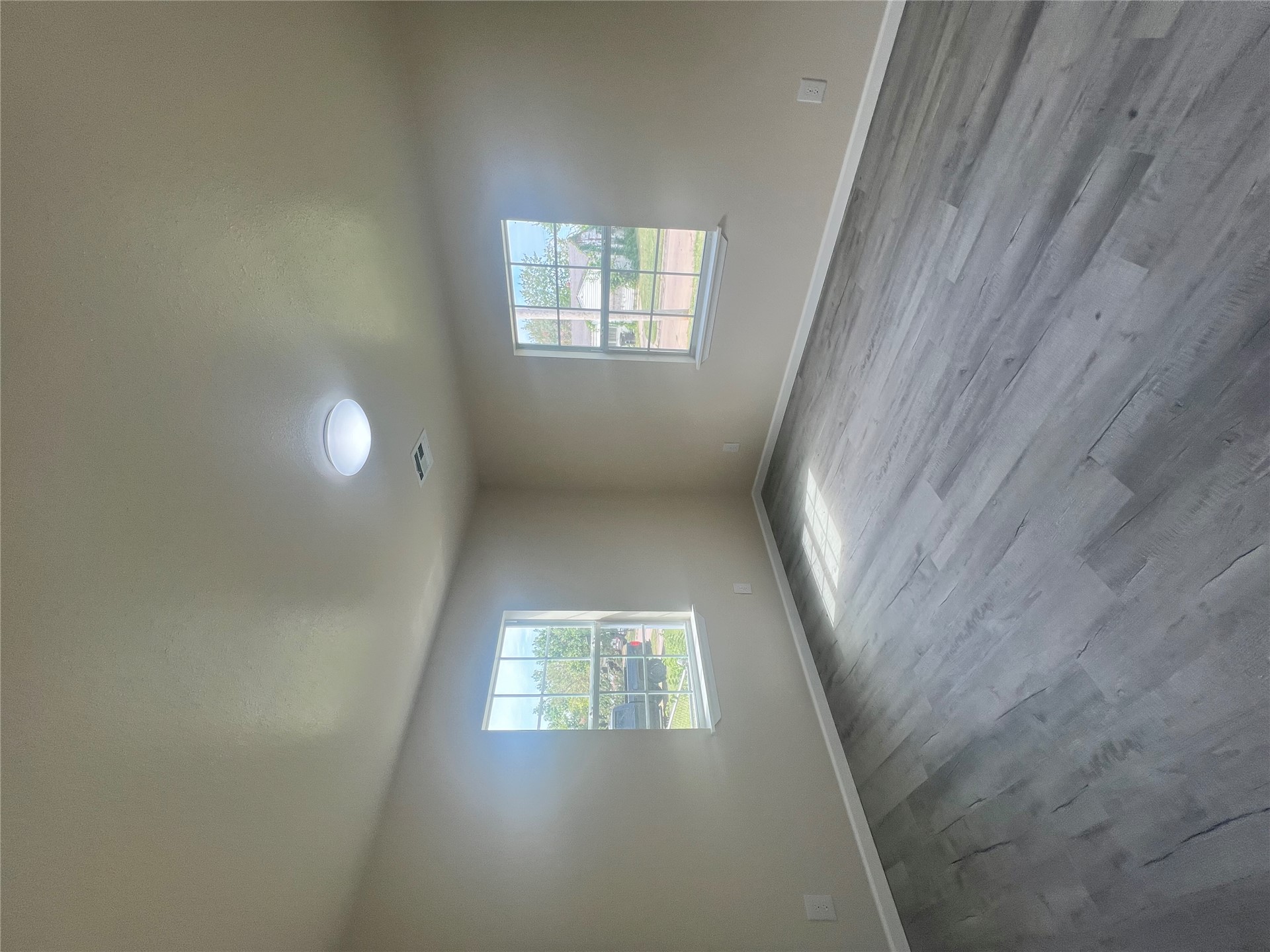 1524 S Santa Fe Property Photo 5