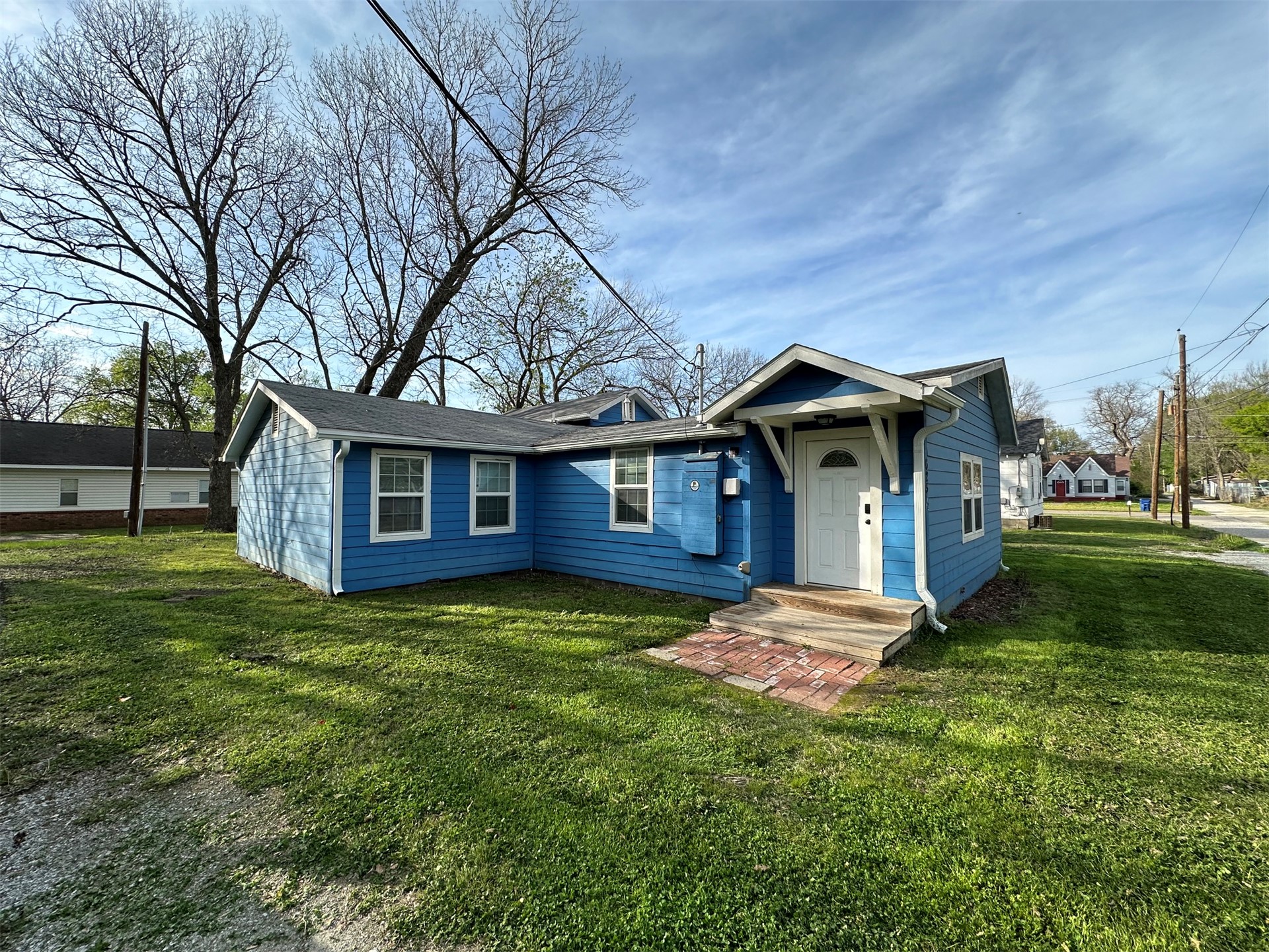 625 W Tahlequah Avenue 1/2 Property Photo 26