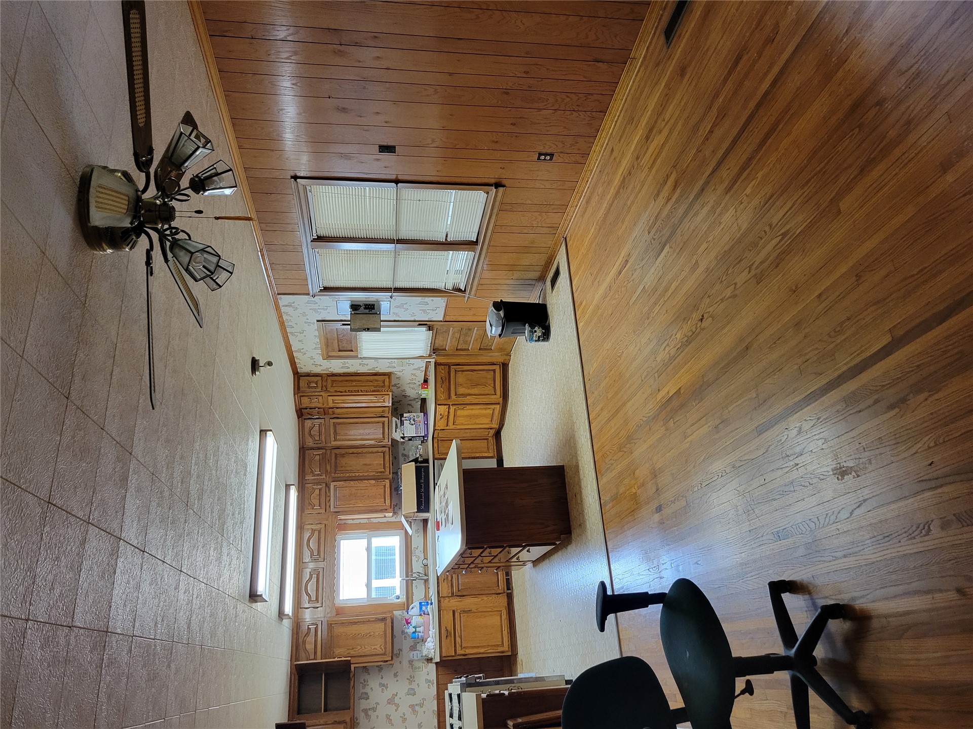 1207 S Birmingham Avenue Property Photo 2