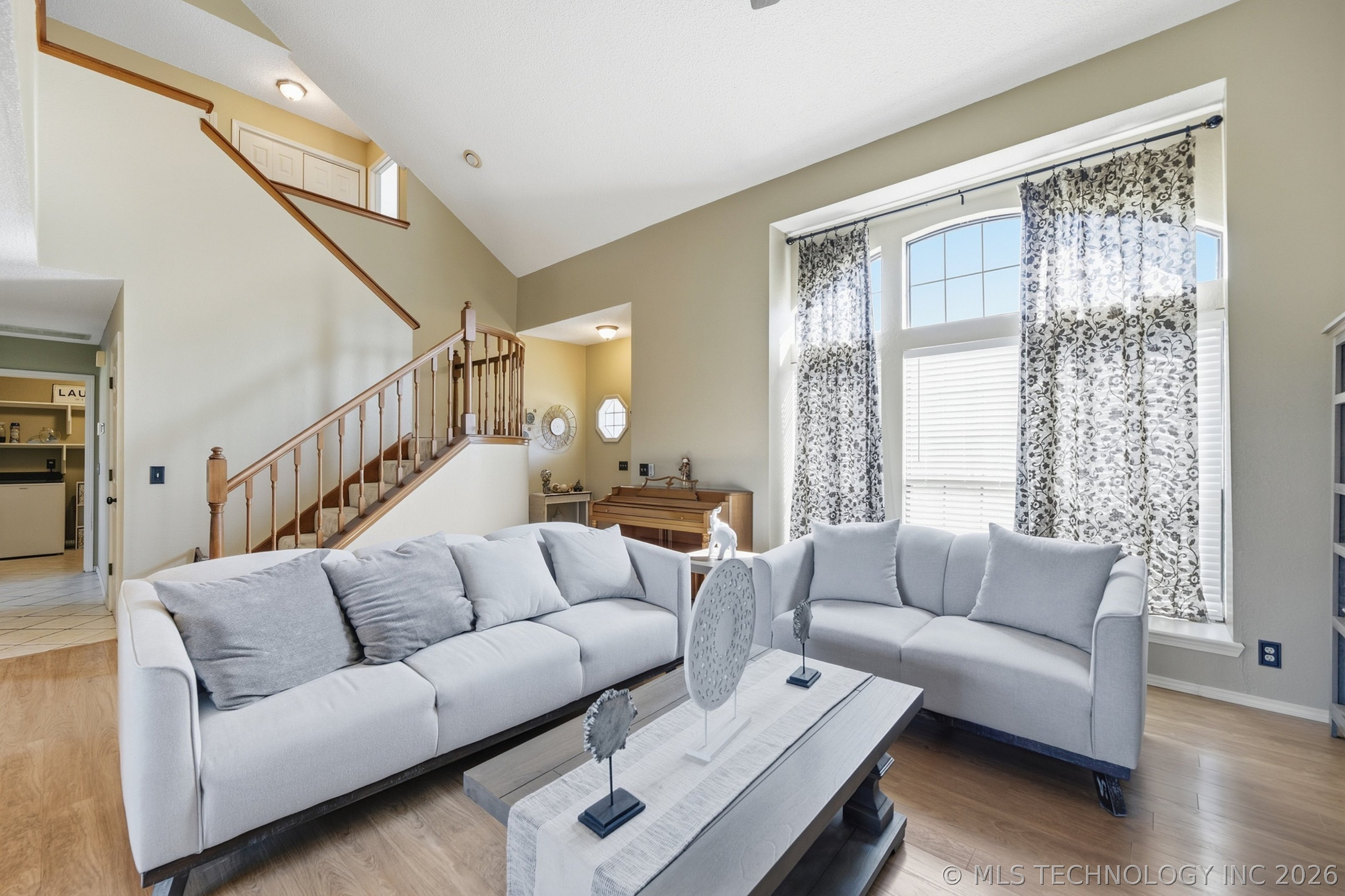 4136 S Dogwood Avenue Property Photo 4