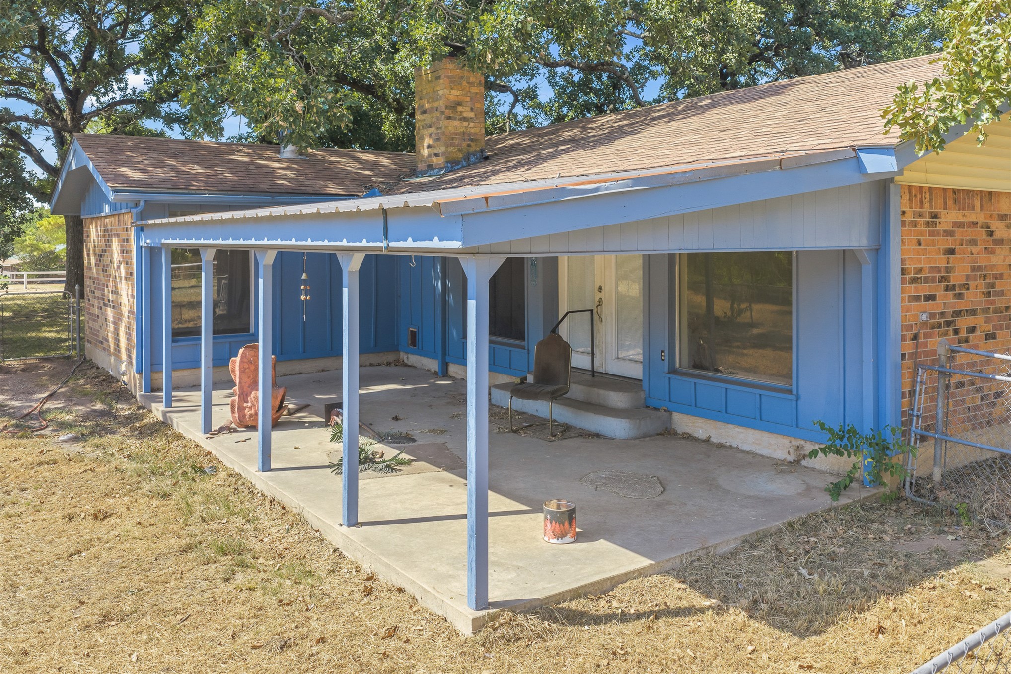 12438 Campbell Road Property Photo 5