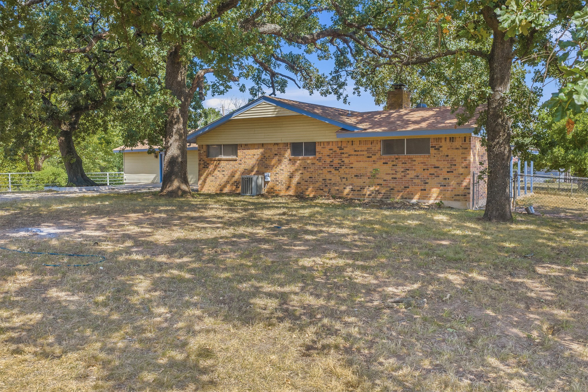 12438 Campbell Road Property Photo 7