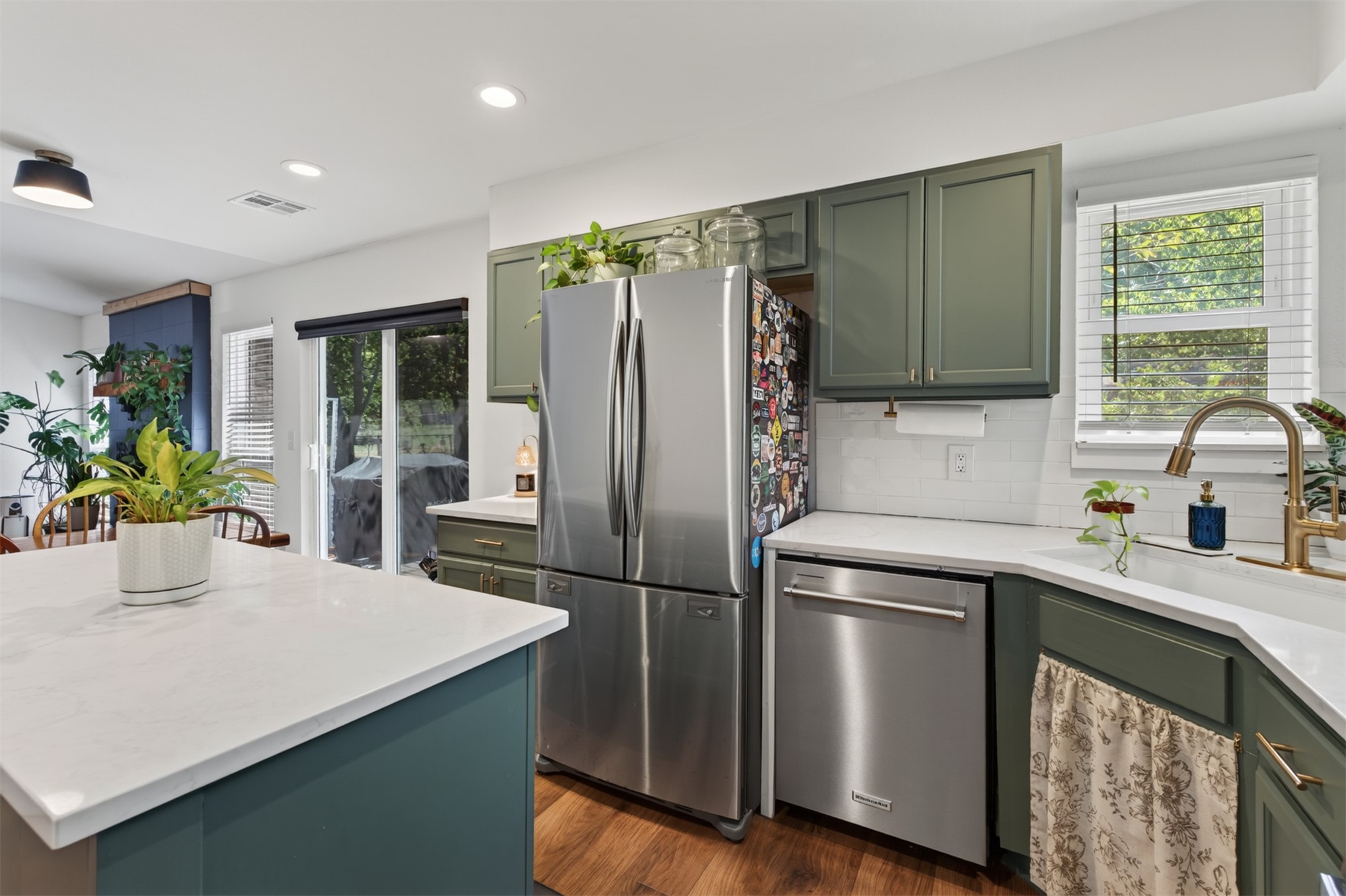 1616 S Pine Avenue Property Photo 16