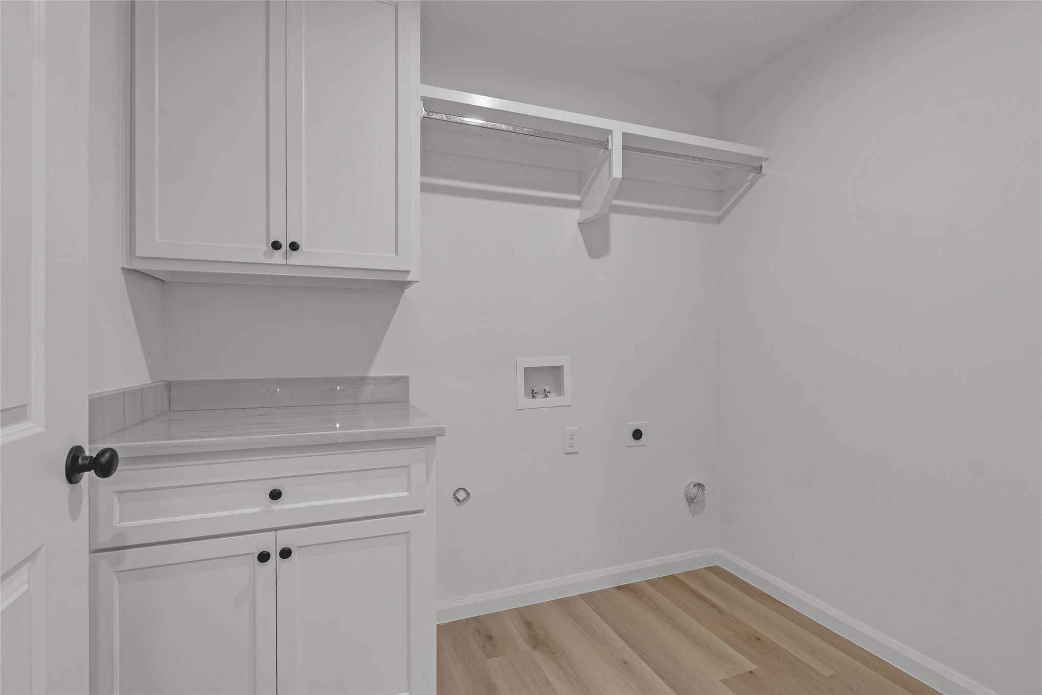 1047 E Young Street Property Photo 24
