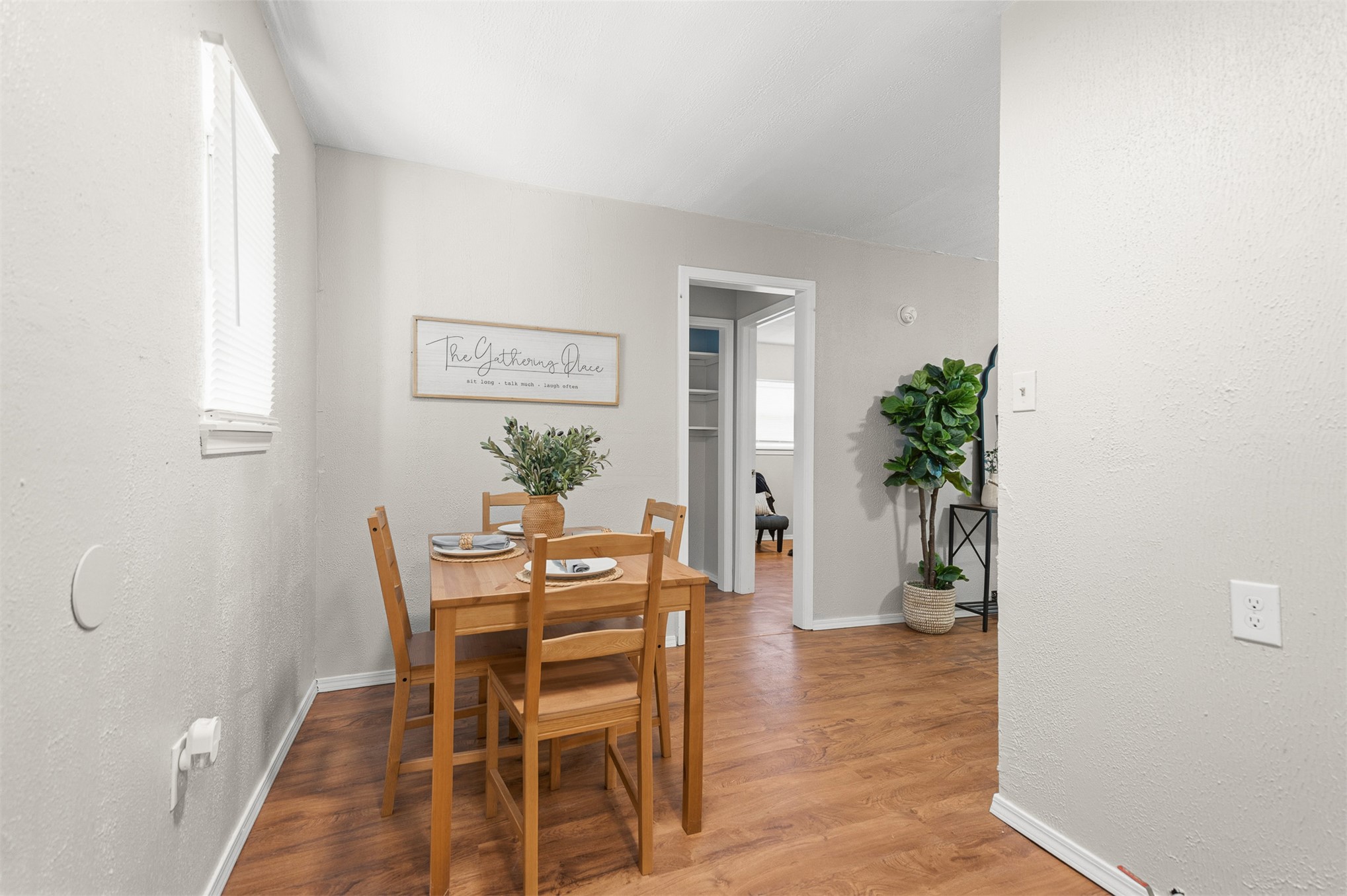 1408 Holt Property Photo 10