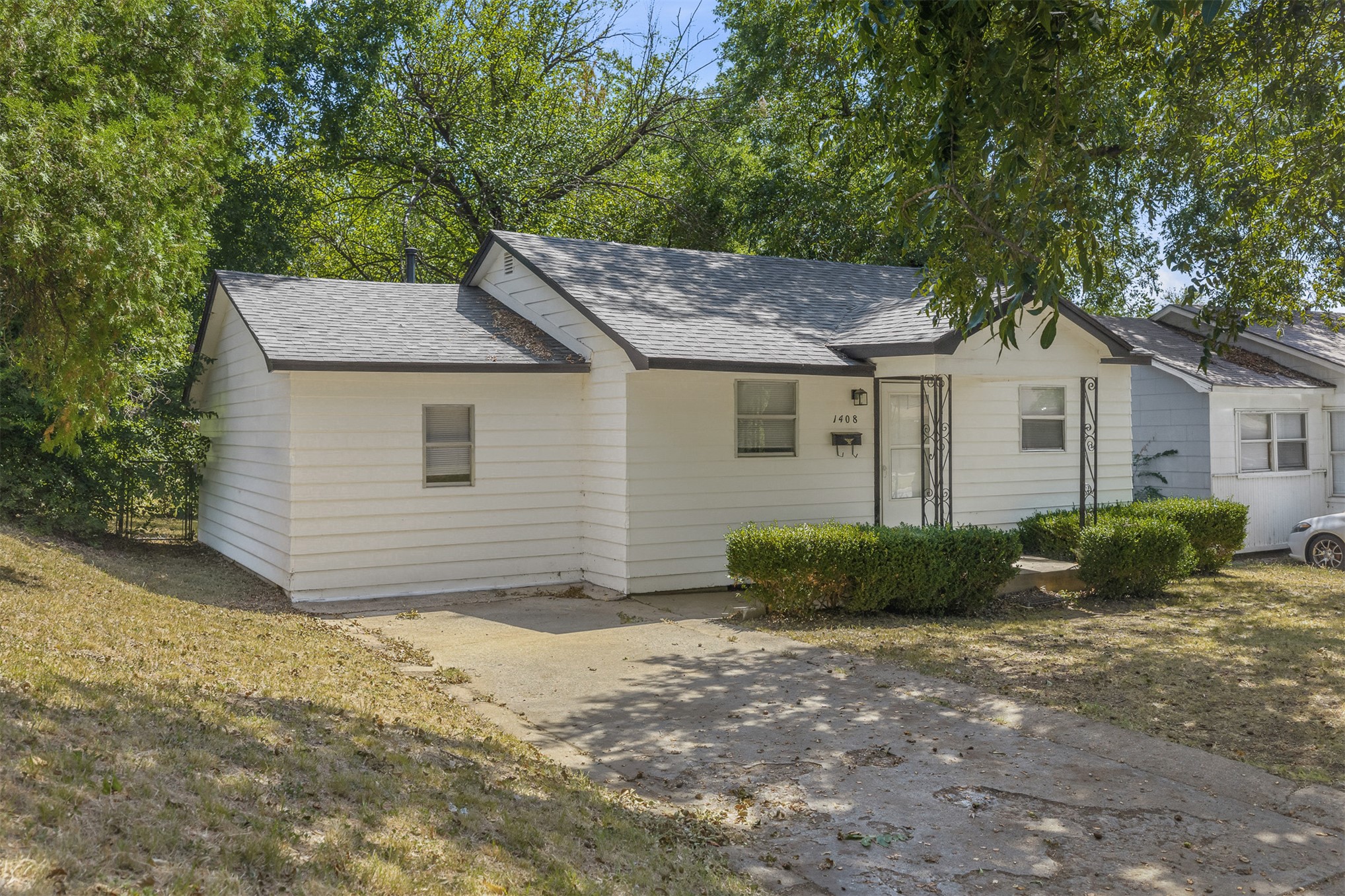 1408 Holt Property Photo 20