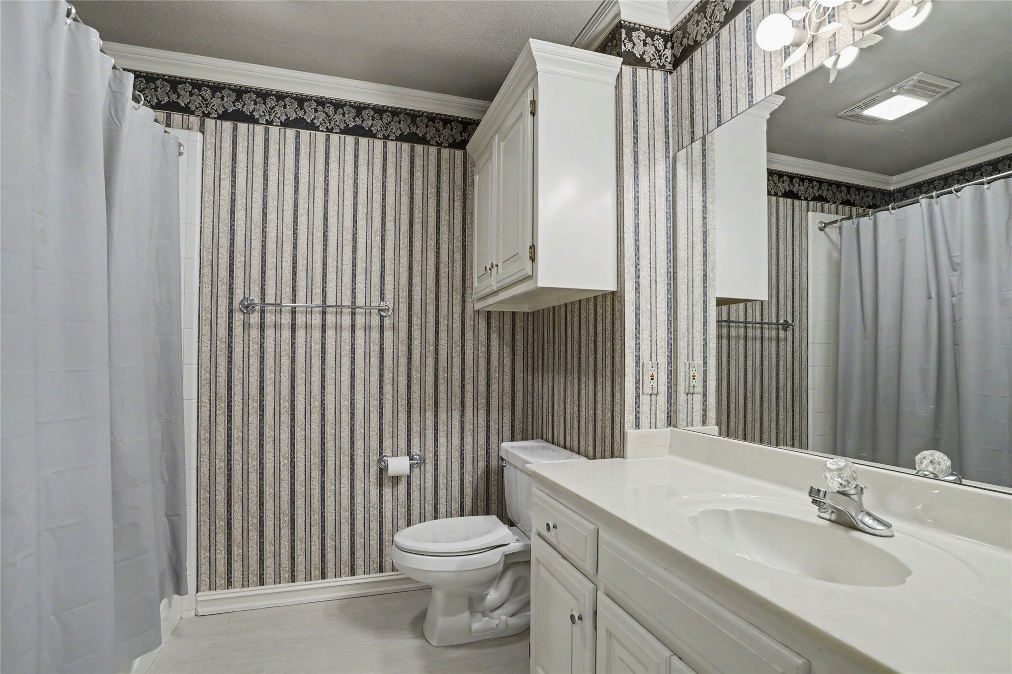 10106 S Maplewood Avenue Property Photo 37