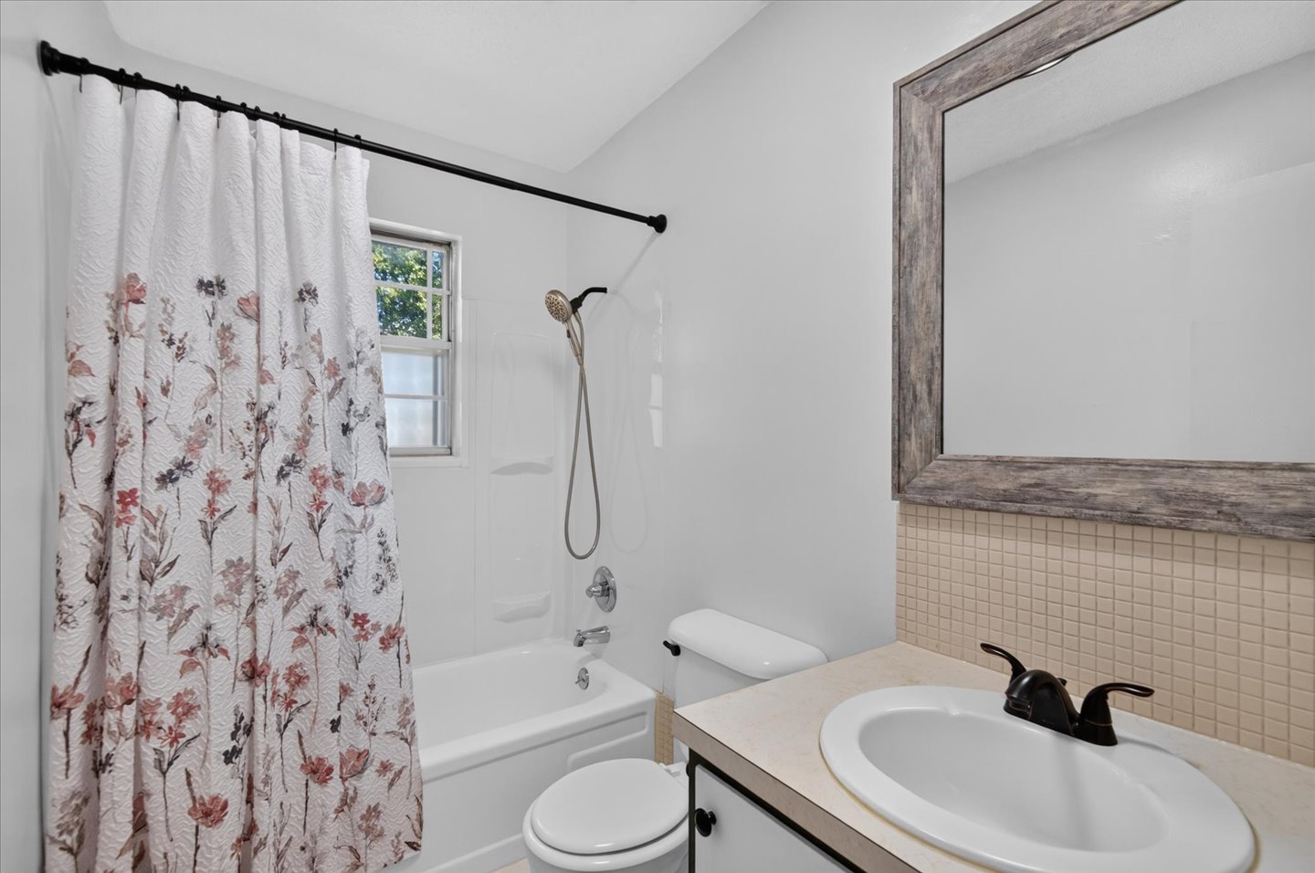 120 Ottawa Avenue Property Photo 18