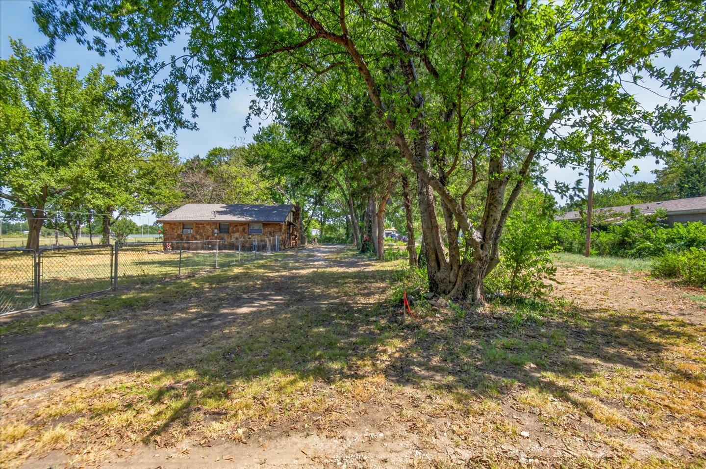 120 Ottawa Avenue Property Photo 25