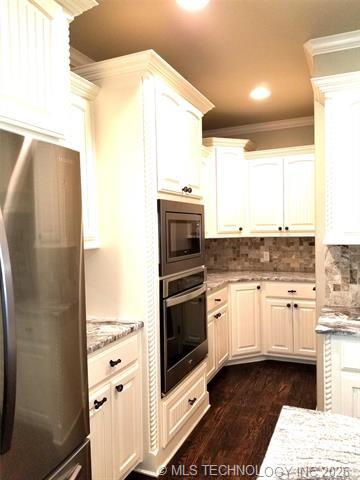 12809 S Oxford Avenue E Property Photo 7