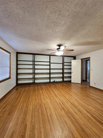 5125 S Atlanta Place Property Photo 7