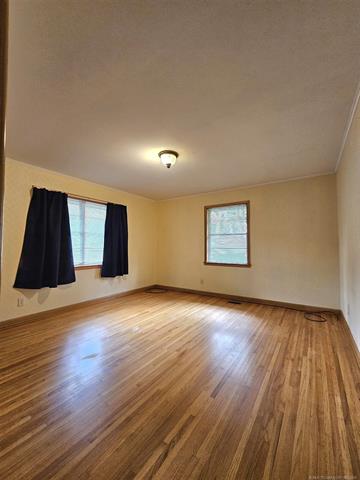 5125 S Atlanta Place Property Photo 8