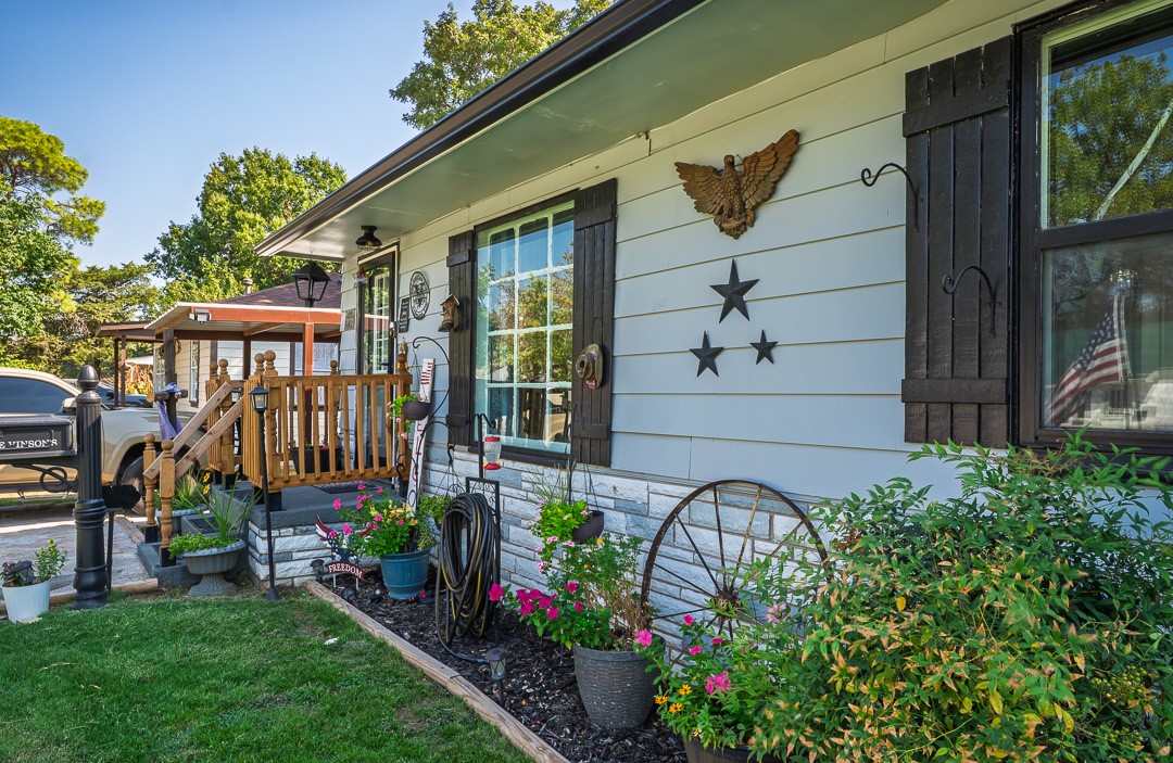 1406 Healdton Property Photo 25