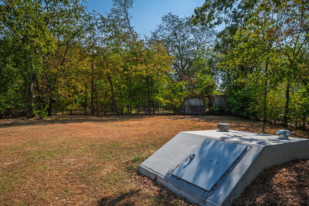 1406 Healdton Property Photo 26