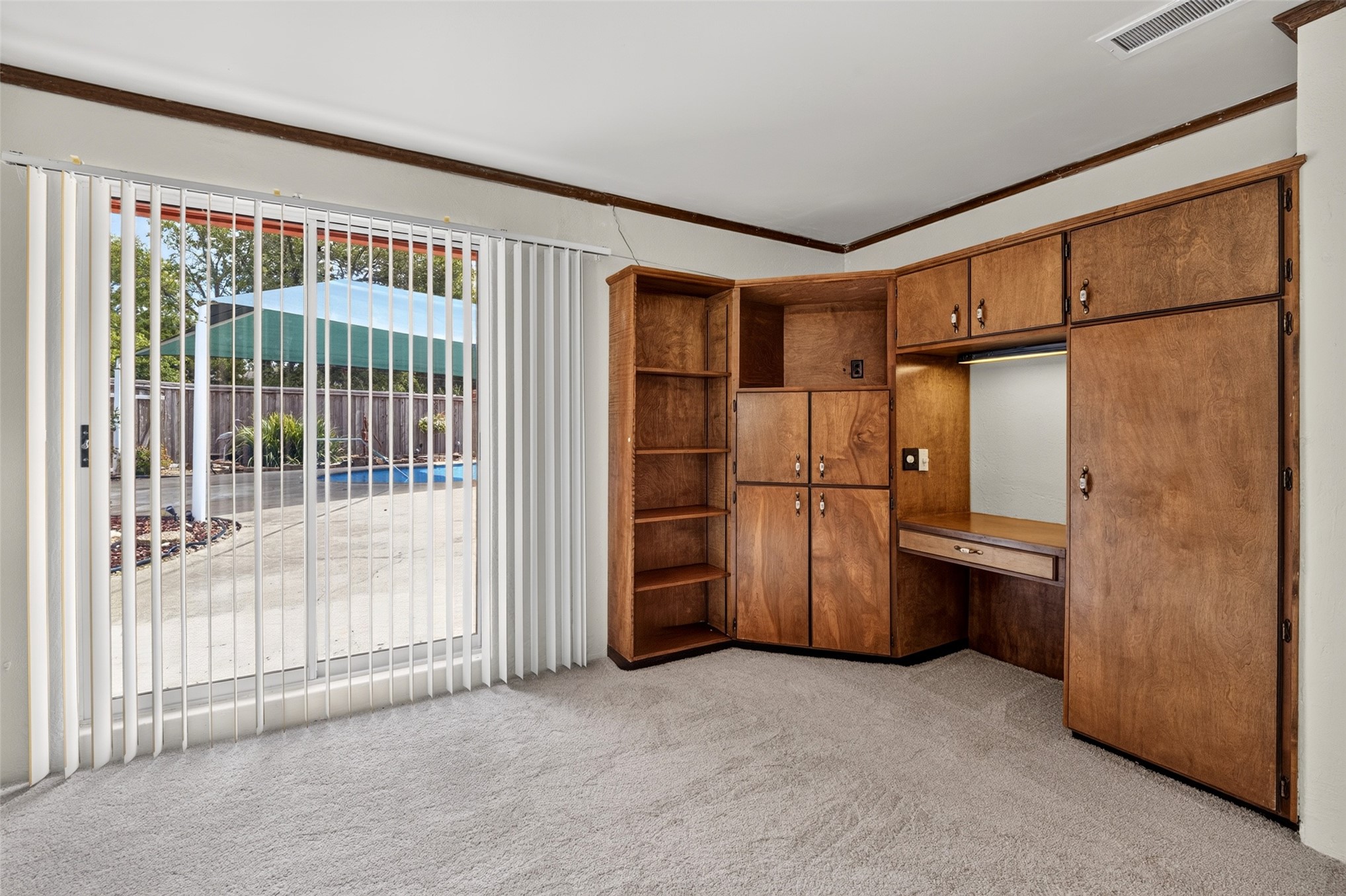 1910 Hillcrest Drive Property Photo 43
