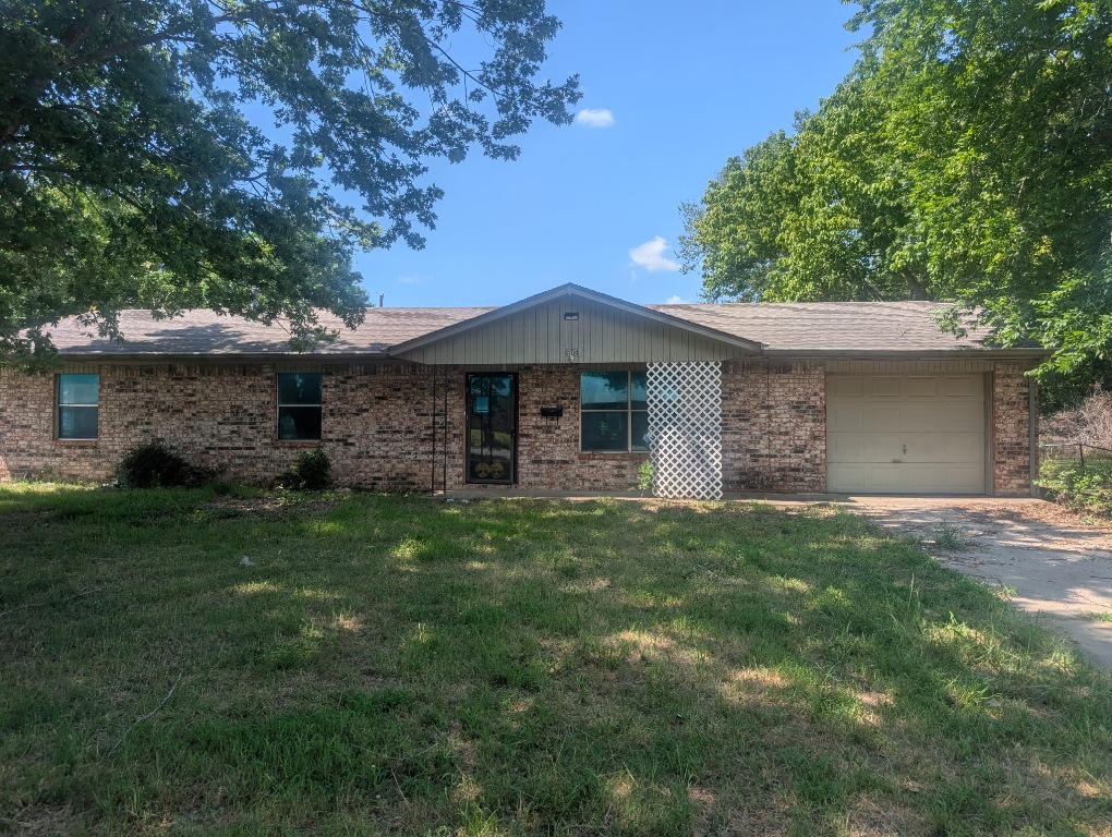 505 Creek Drive Property Photo 1