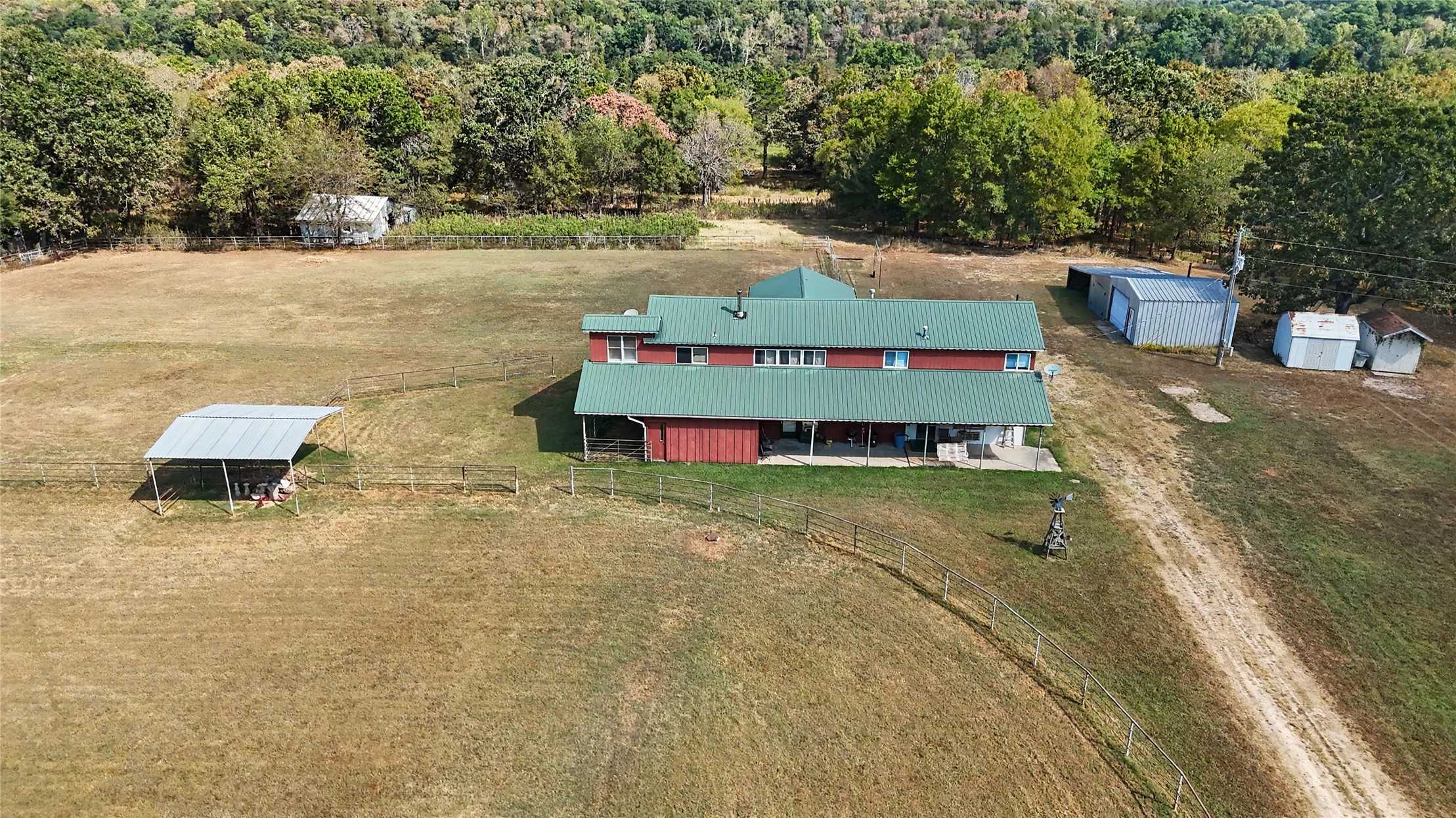 328 Bailey Boulevard Property Photo 2