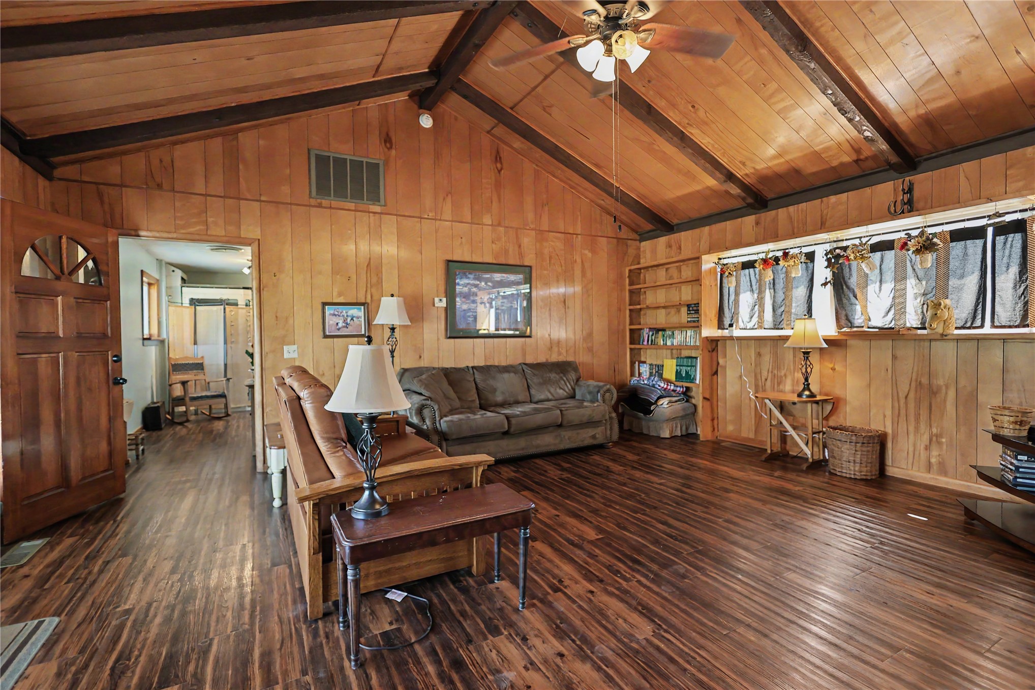328 Bailey Boulevard Property Photo 9