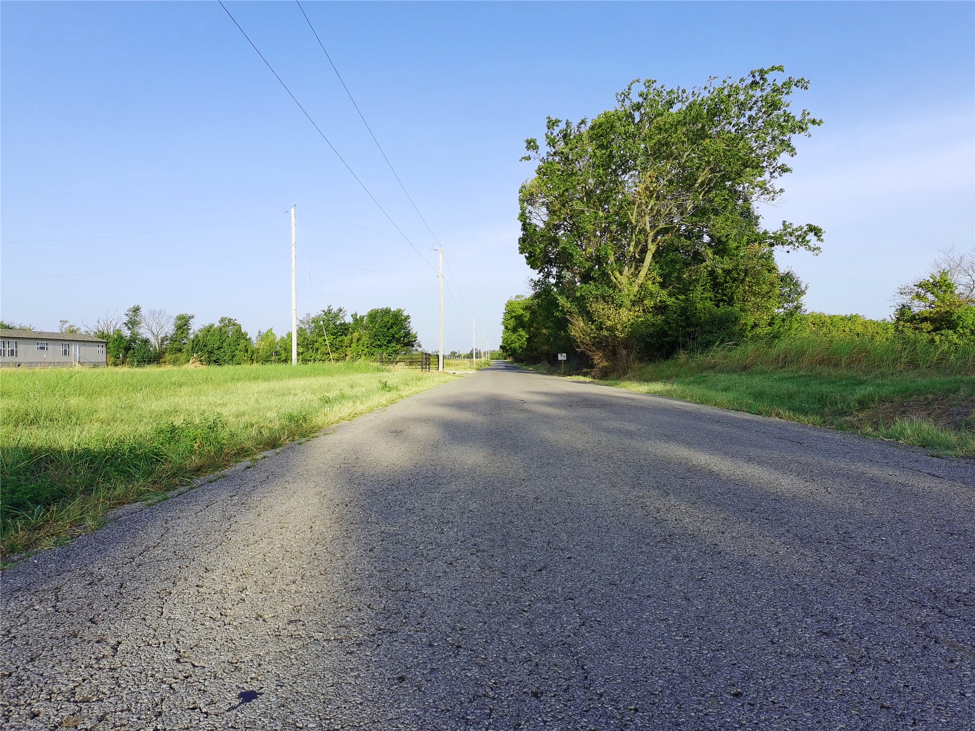 E 610 Road Property Photo 12