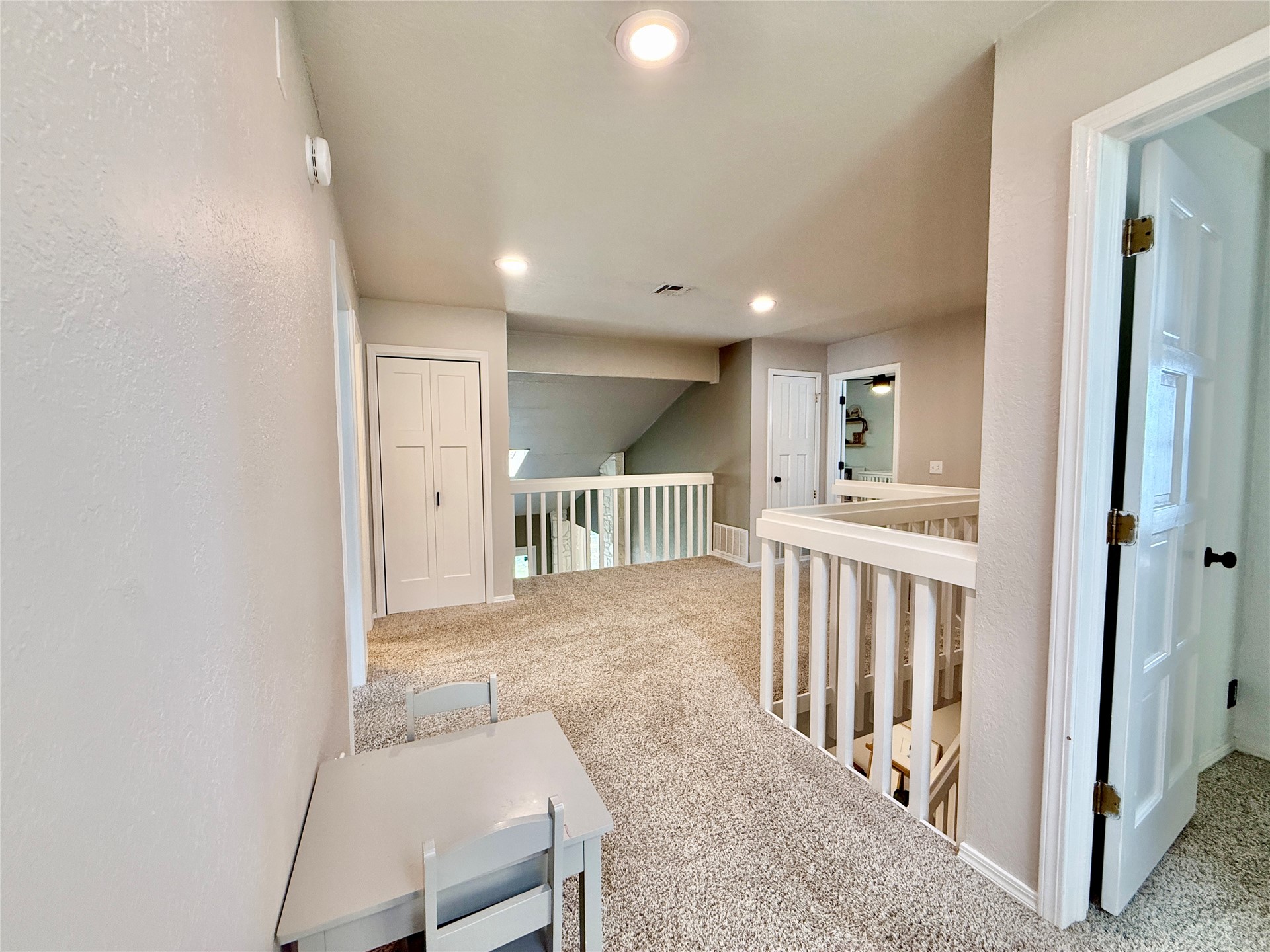 9520 Maplewood Avenue Property Photo 32