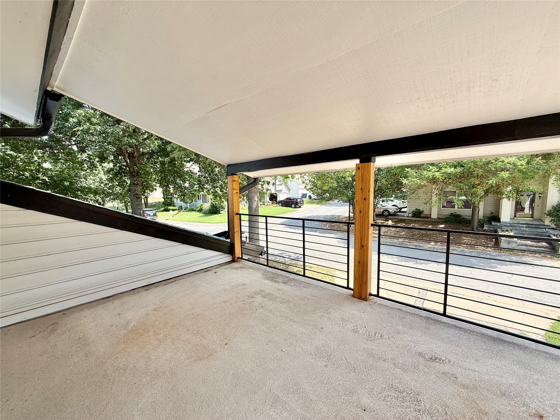 9520 Maplewood Avenue Property Photo 37