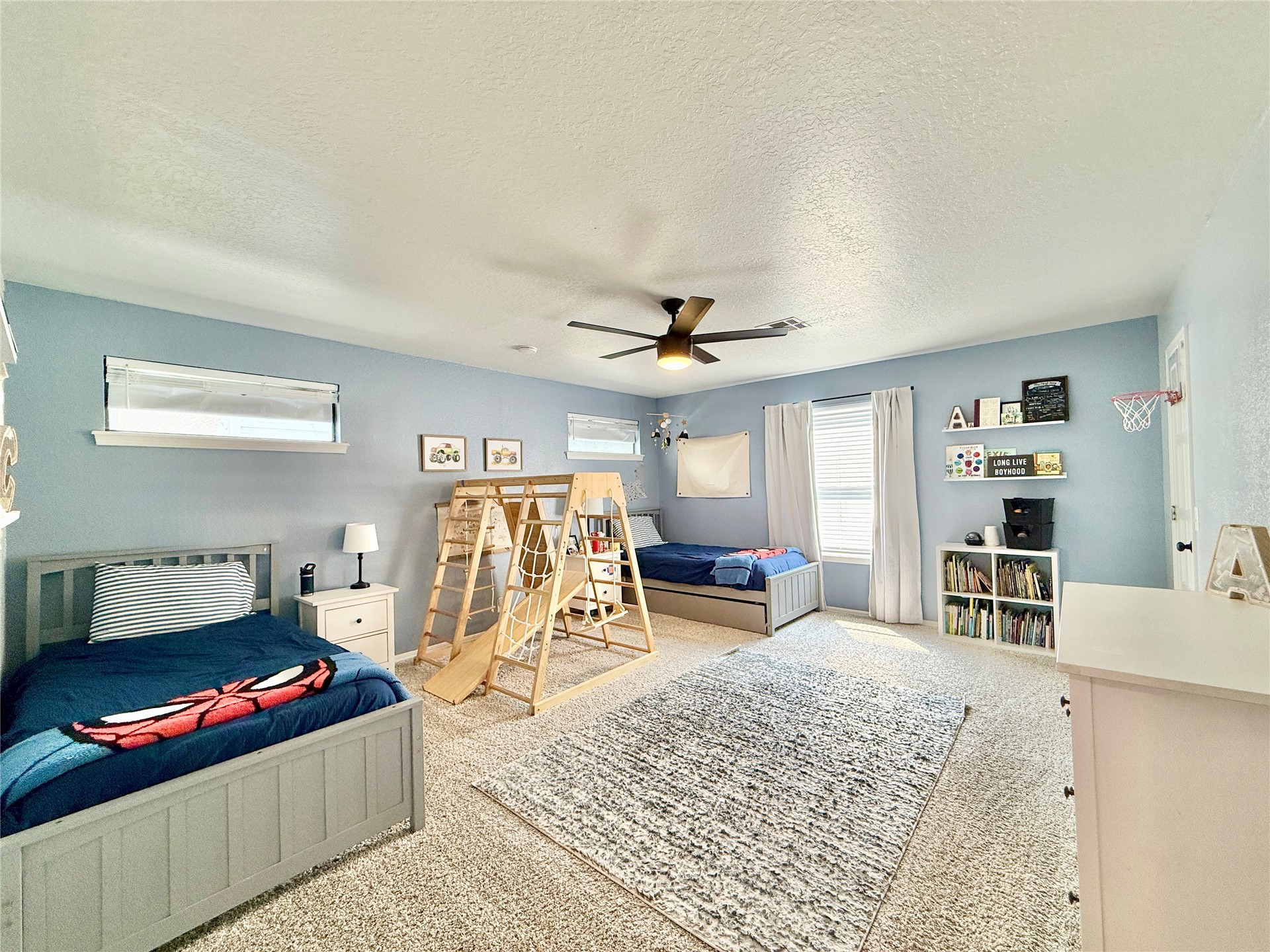 9520 Maplewood Avenue Property Photo 40
