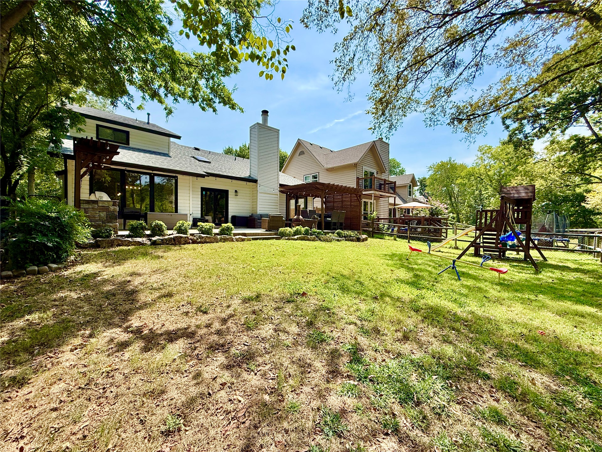 9520 Maplewood Avenue Property Photo 48