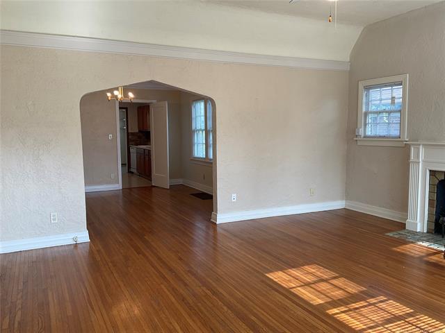 1208 S Jamestown Avenue E Property Photo 3