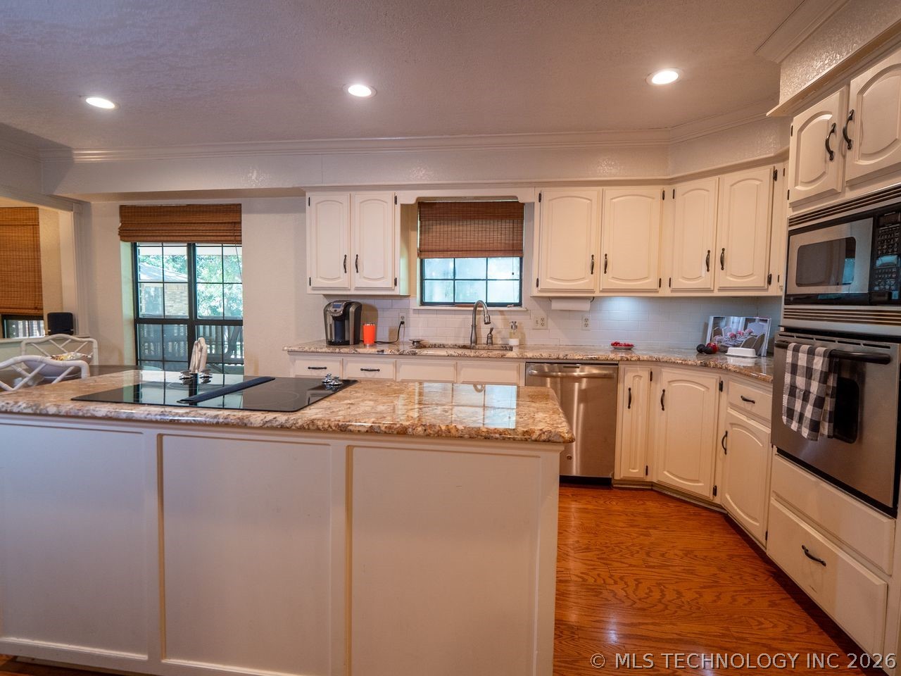 2717 Ridgeway Street Property Photo 7
