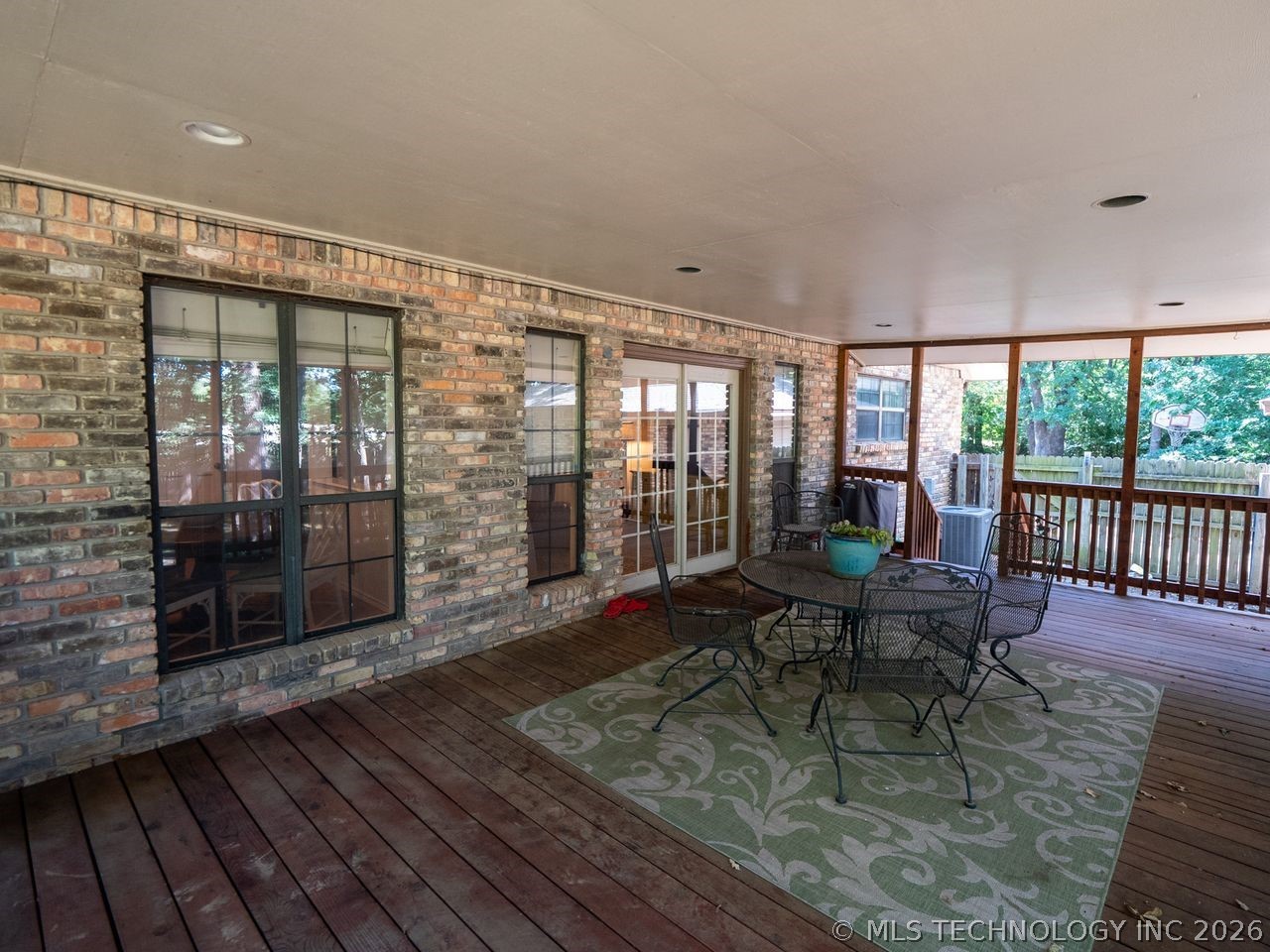 2717 Ridgeway Street Property Photo 40