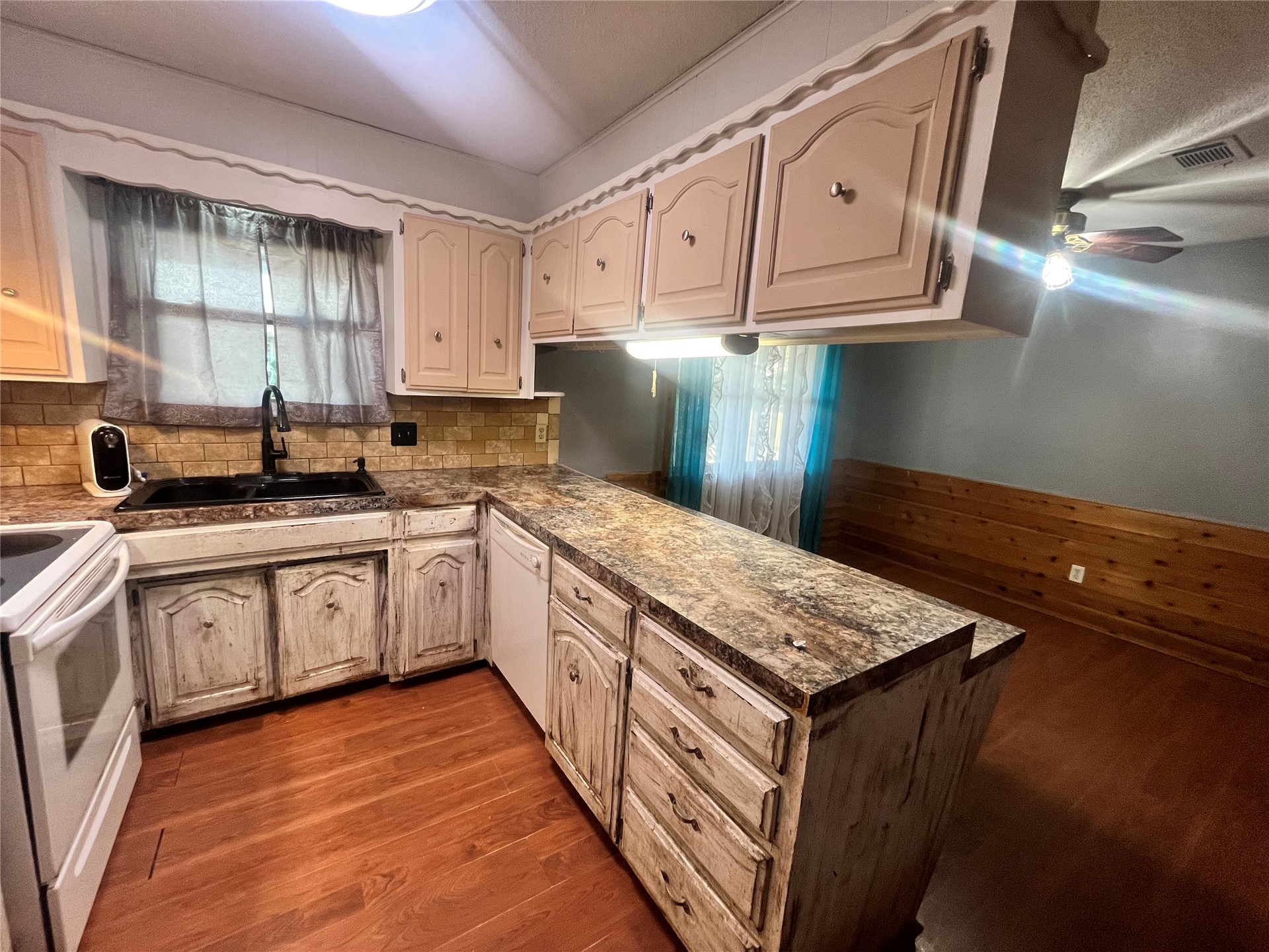 11131 Ew 215th Road Property Photo 6