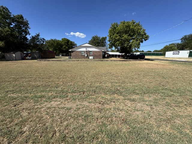 230 N Pecan Property Photo 20