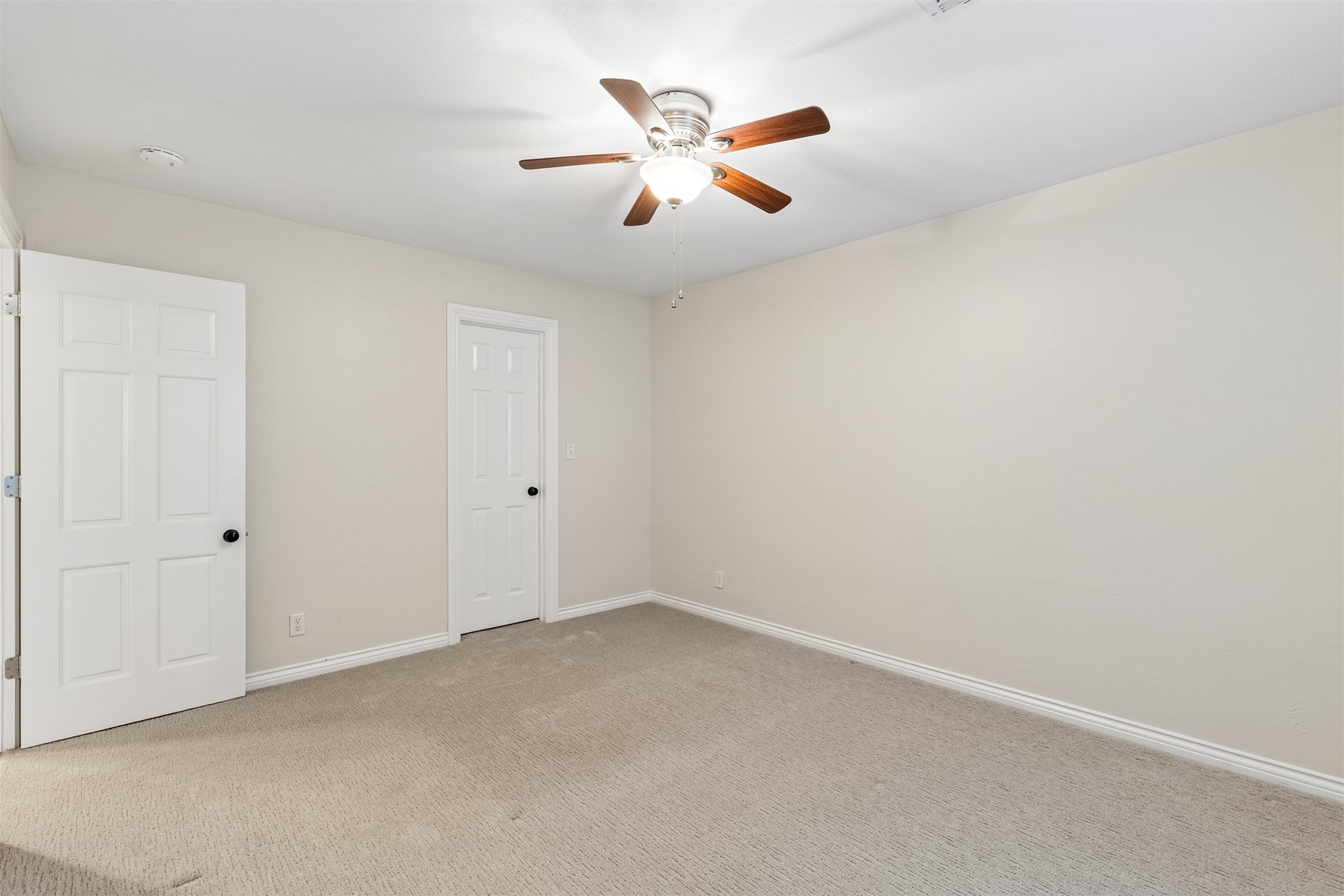 1924 N Brooke Hollow Court Property Photo 37