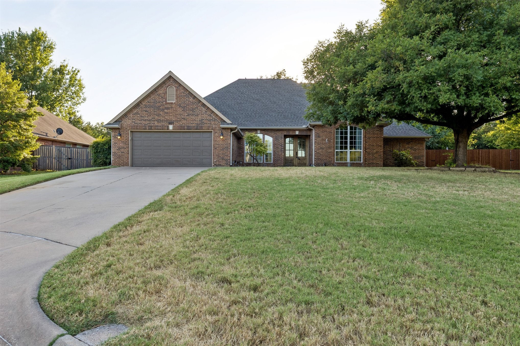 1924 N Brooke Hollow Court Property Photo 1