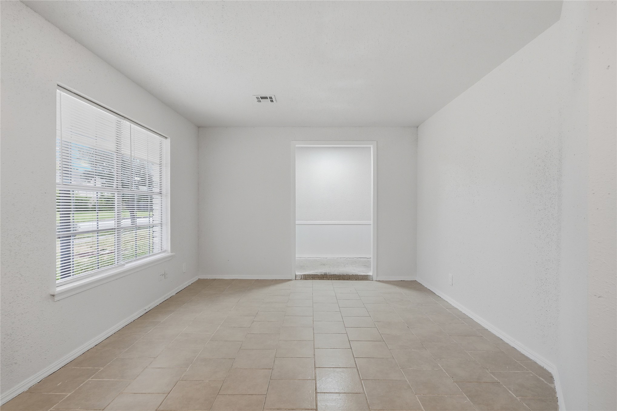 2617 S 90th East Avenue Property Photo 10