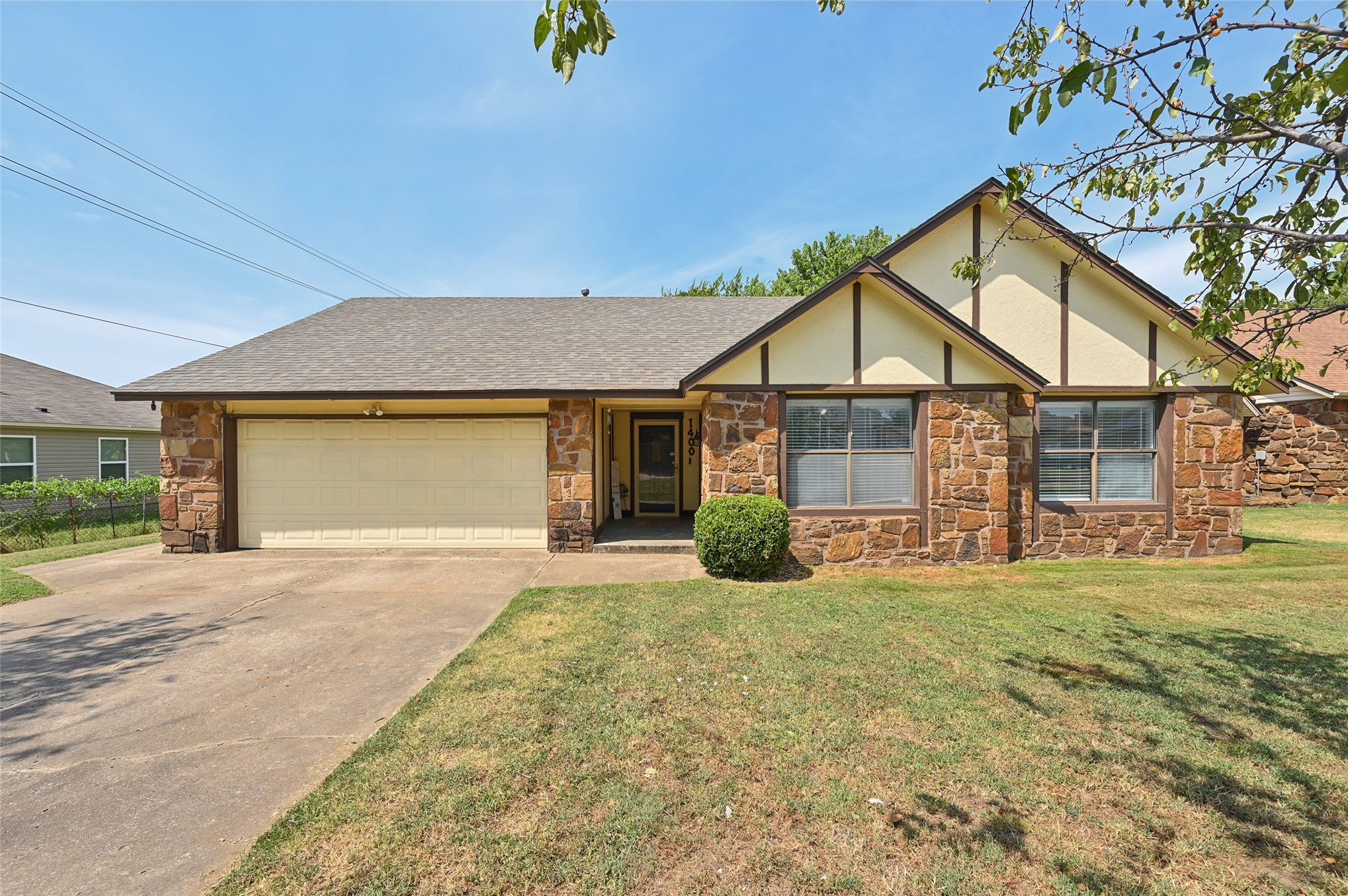 1400 S 28th Street Property Photo 1