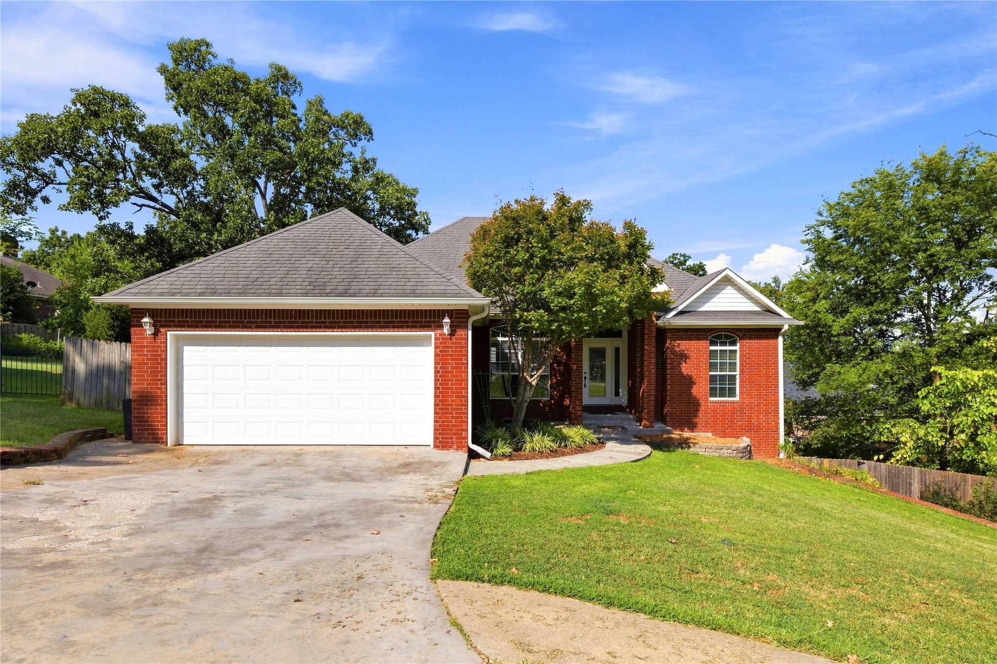 103 Remington Property Photo 2