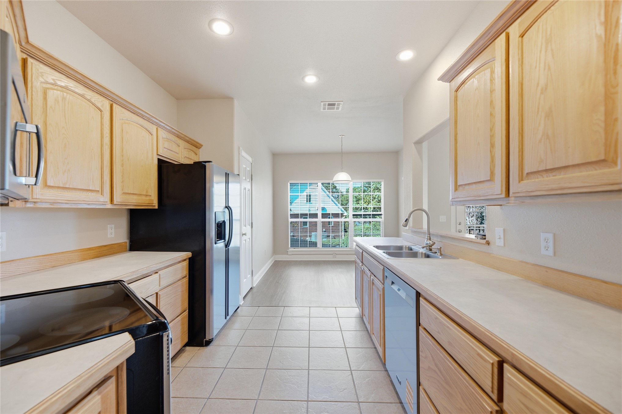 103 Remington Property Photo 14