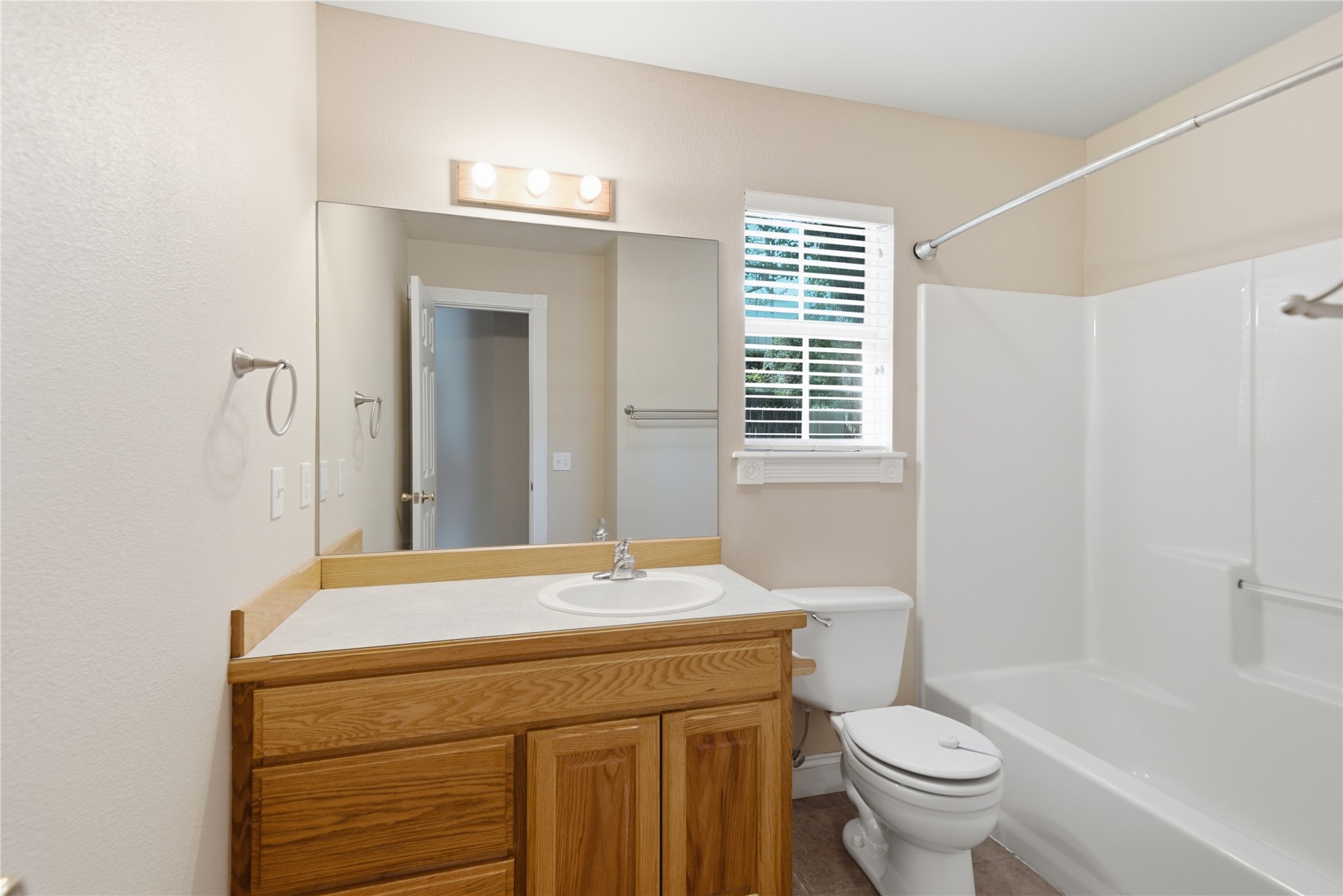 103 Remington Property Photo 26