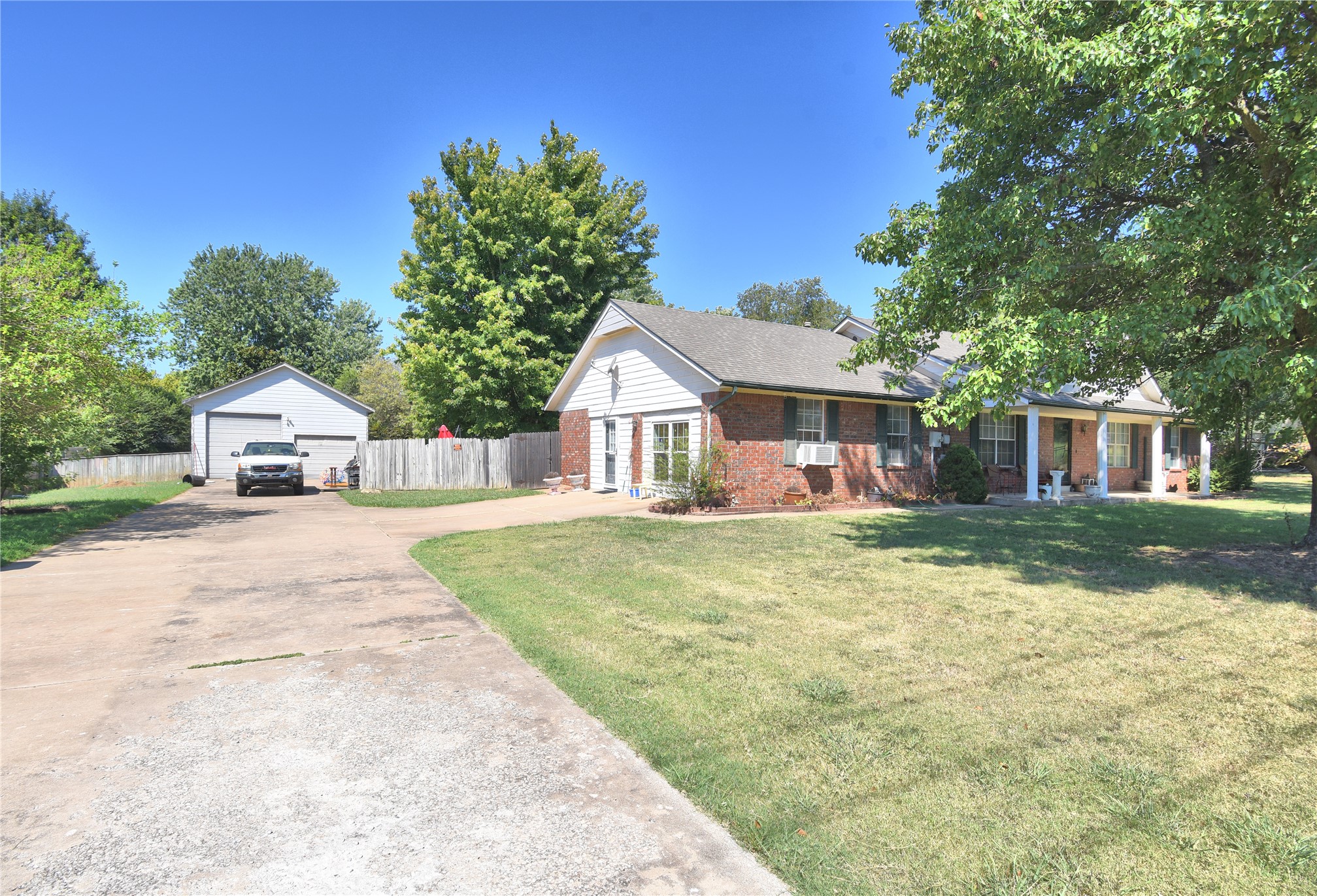 15730 S 297th East East Avenue Property Photo 2