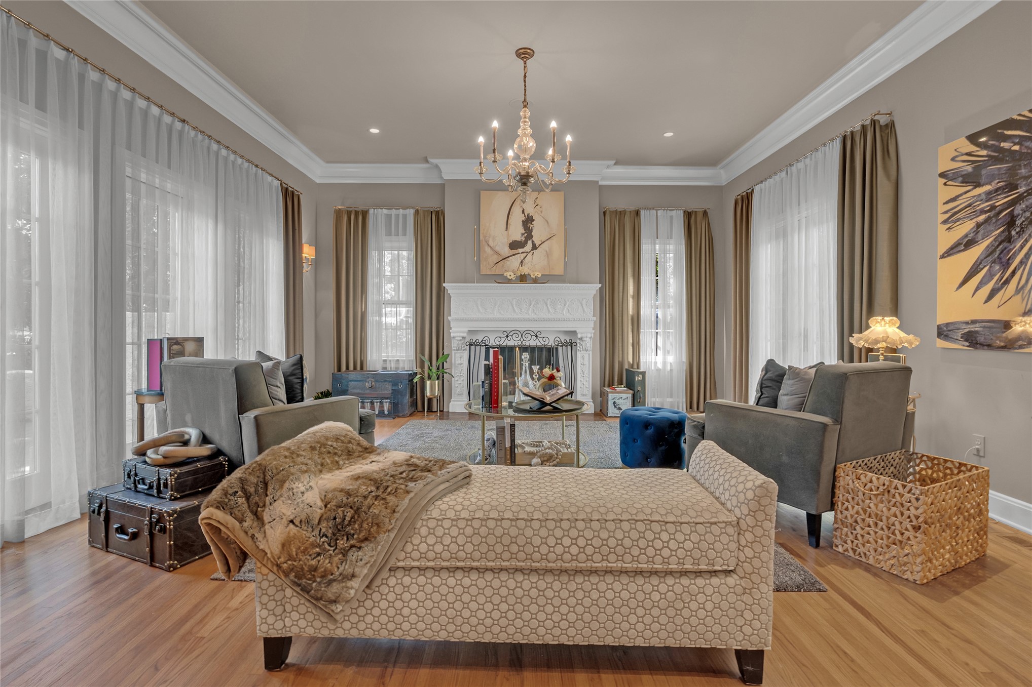 2106 S Saint Louis Avenue Property Photo 15
