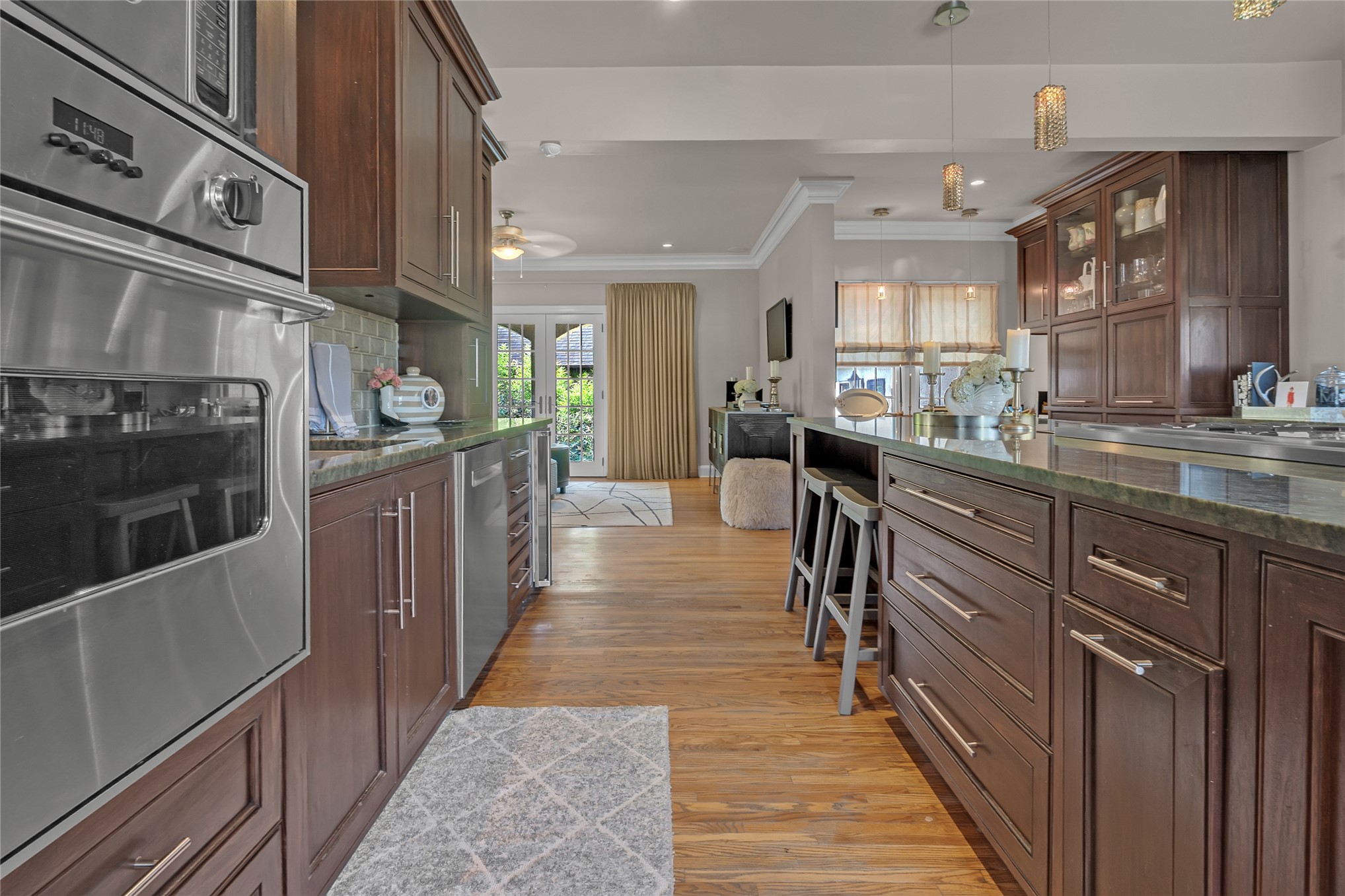 2106 S Saint Louis Avenue Property Photo 29