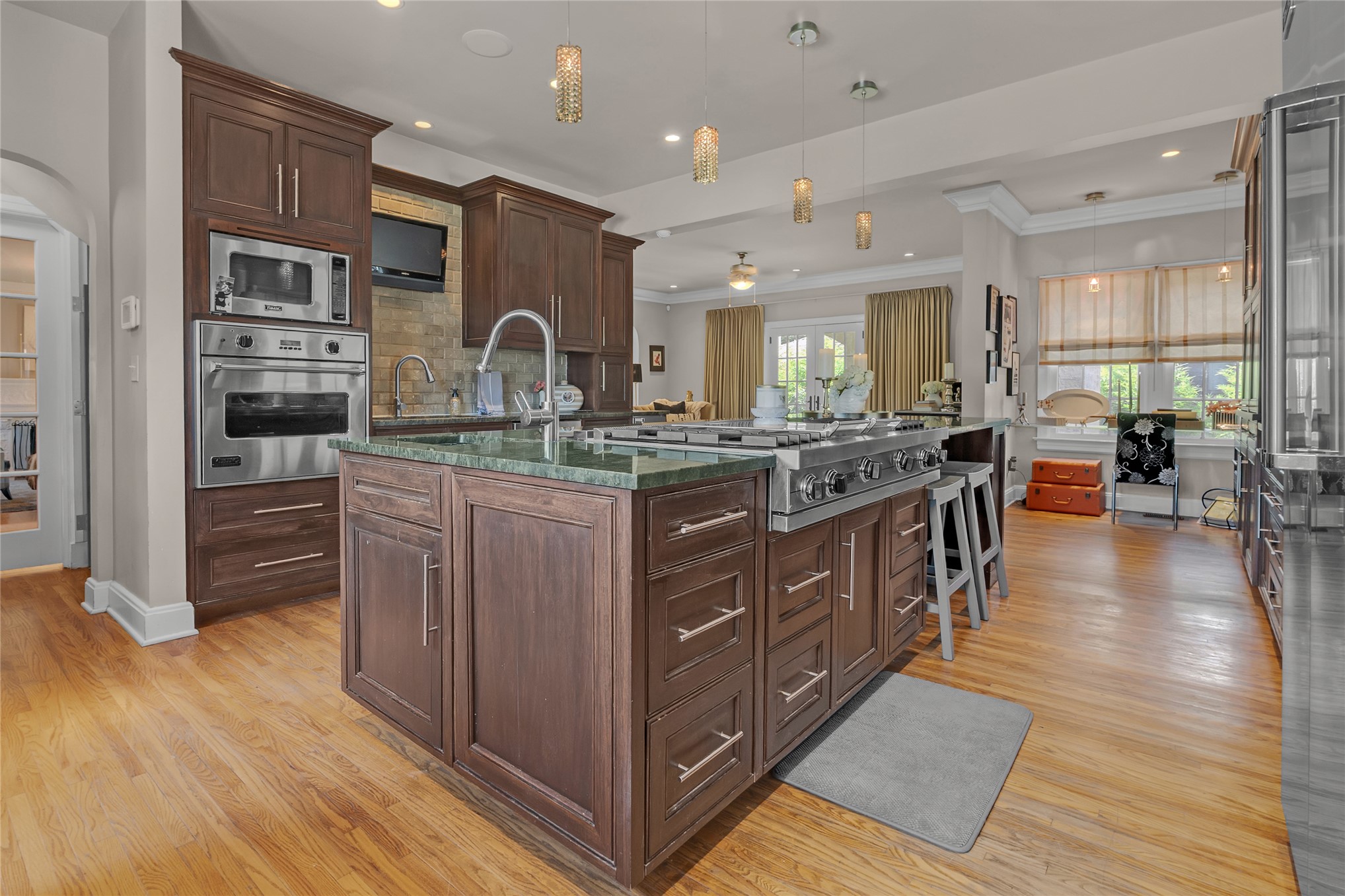 2106 S Saint Louis Avenue Property Photo 33