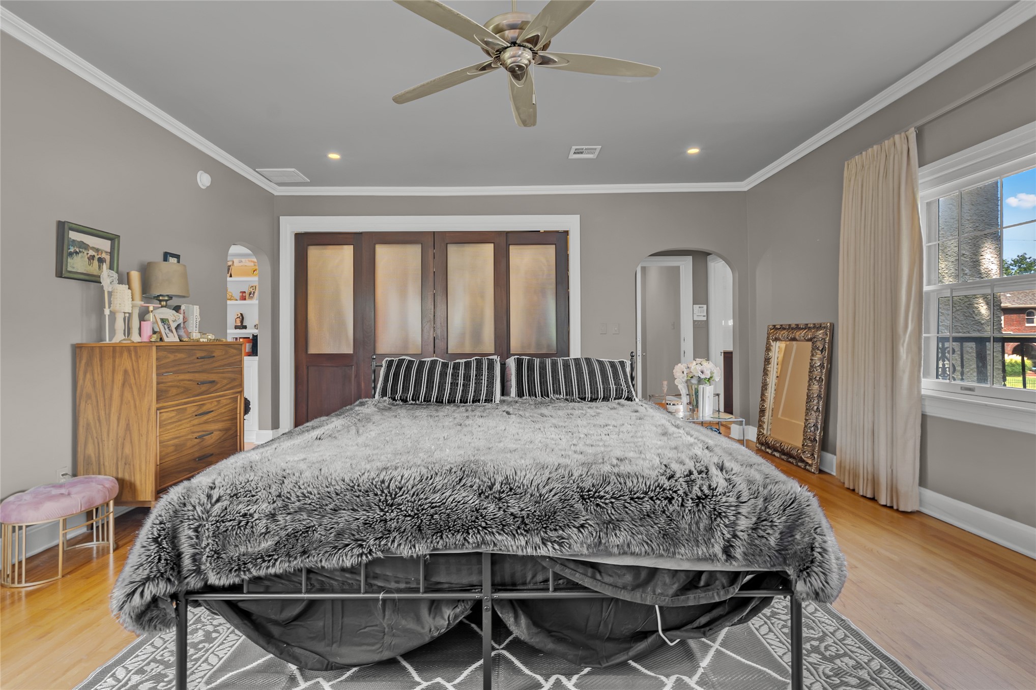 2106 S Saint Louis Avenue Property Photo 39