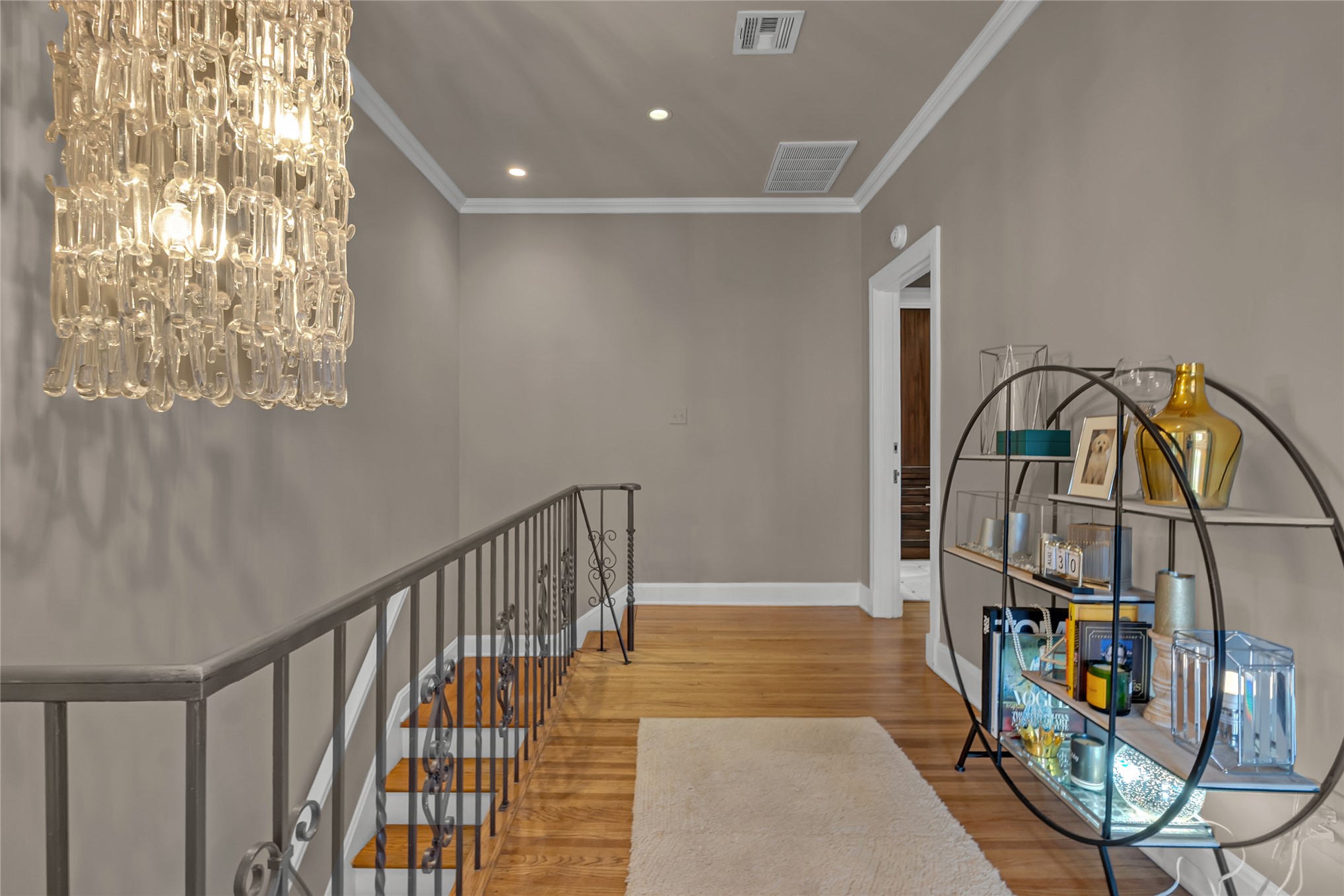 2106 S Saint Louis Avenue Property Photo 49